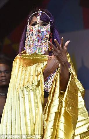 Sinitta Shimmering.jpg