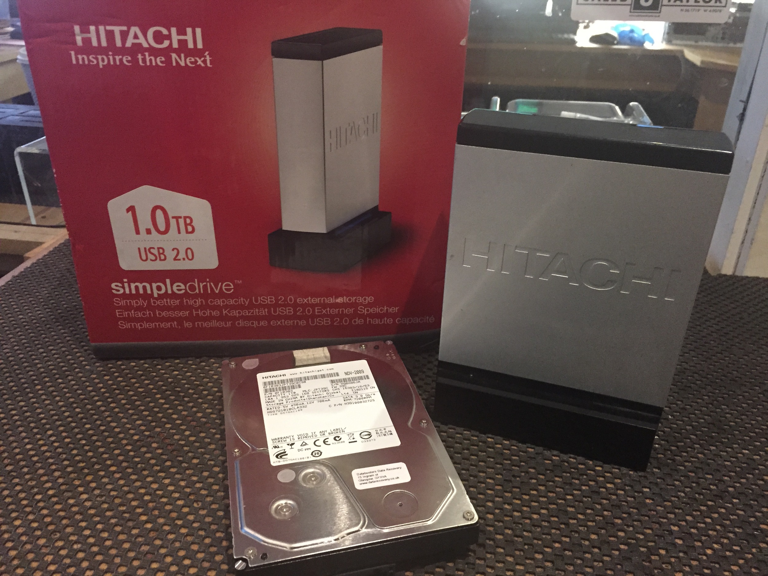 Hitachi 1TB Simpledrive USB Data Recovery thats really a HDS721010CLA3322 once you take it out the box