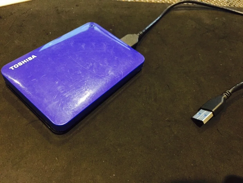 Faulty Toshiba 500GB USB3 portable drive MQ01UBD050 