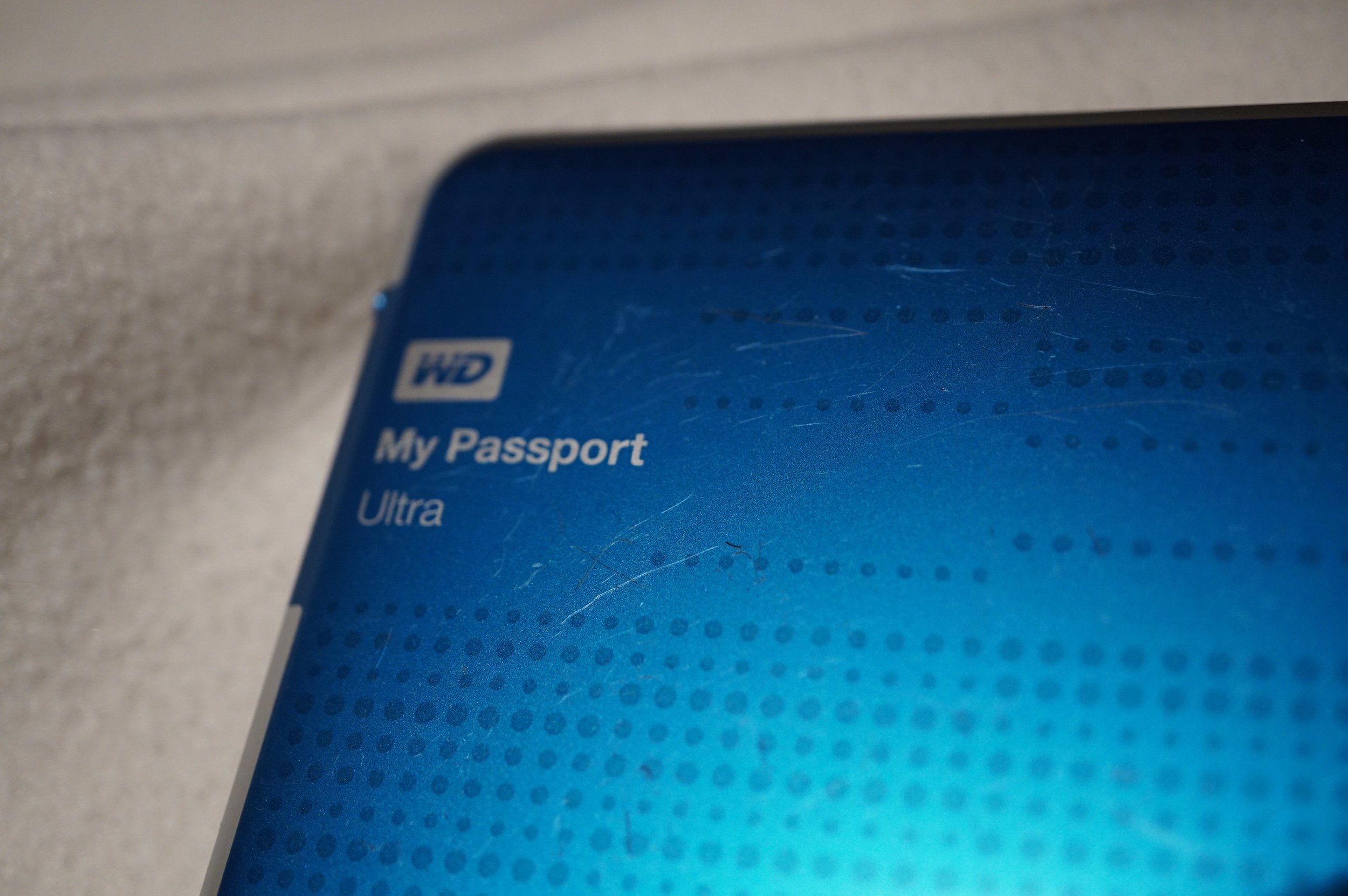 WDBZFP0010BBL-03 WD 1TB My Passport Ultra 