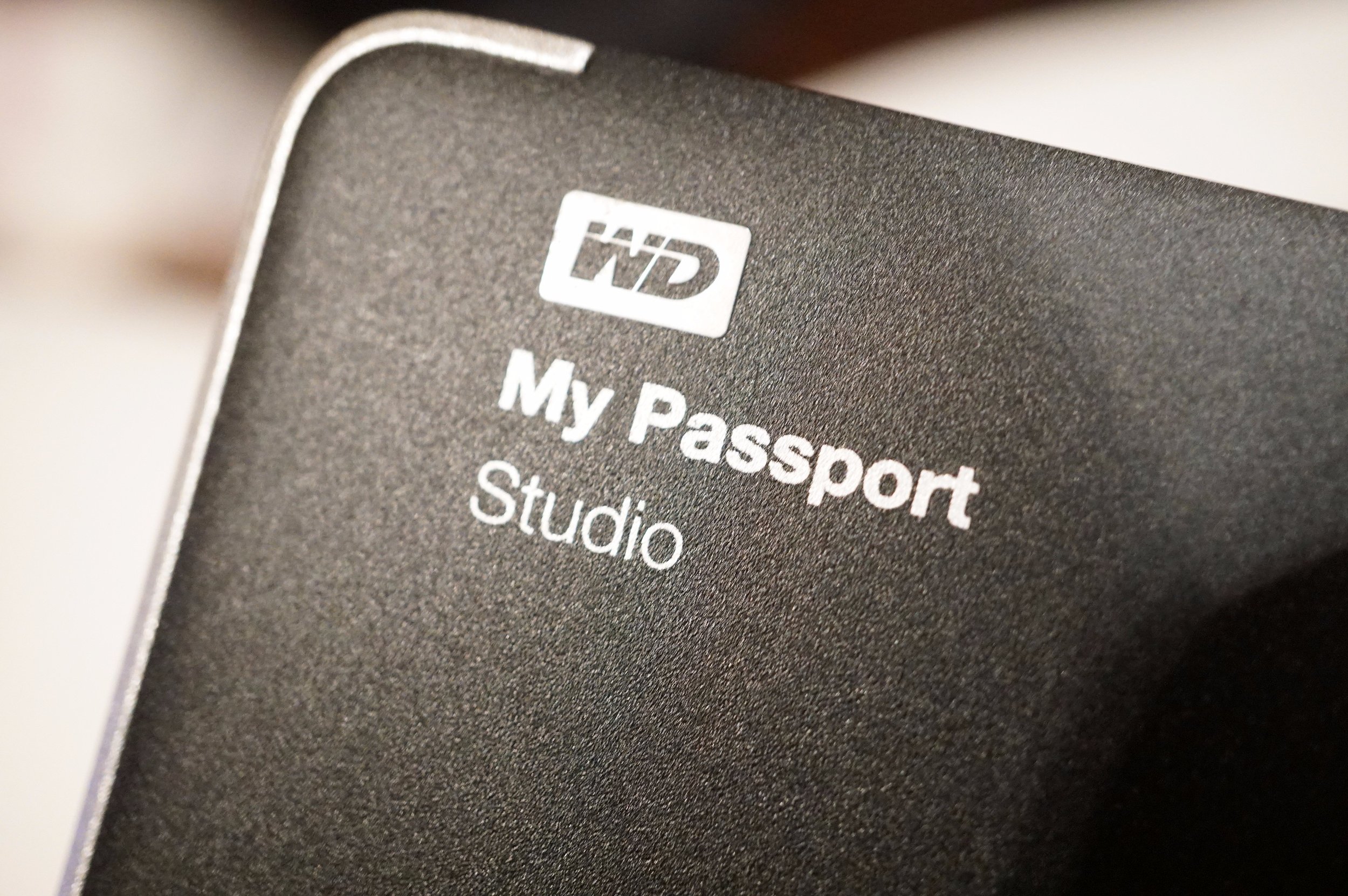 WDBALG5000ABK-00 500GB Black / Silver WD My Passport Studio