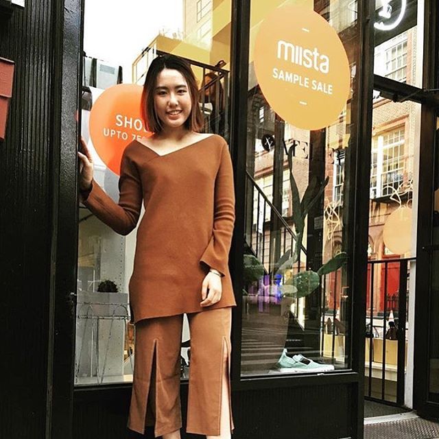 Happy customer at @miistashoes #popup #repost . Come check it out today till 7pm and tmr from 10am to 6pm at 81 Hester St !