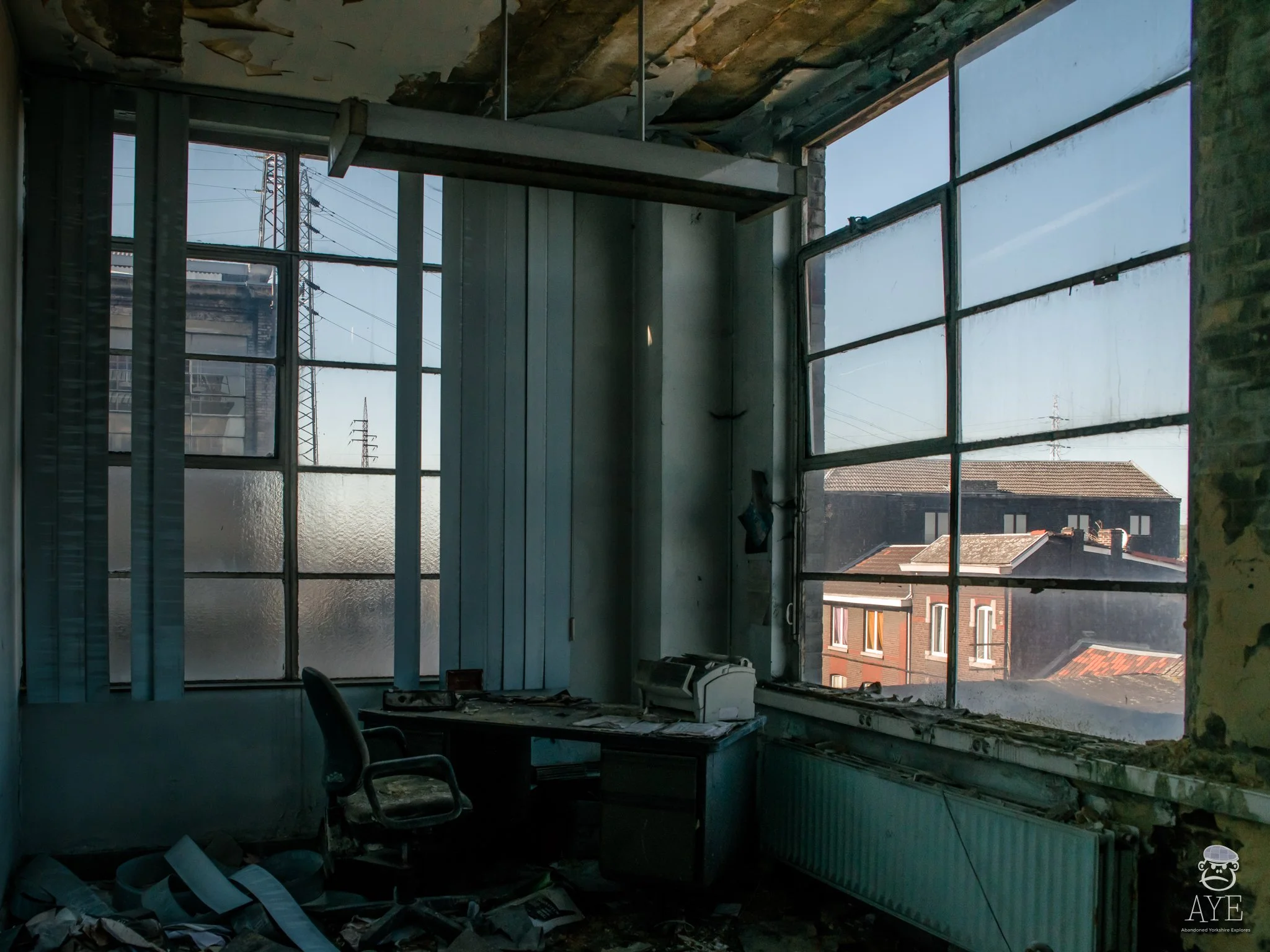  Exploring the Past: A Journey Through an Abandoned Belgian Factory (Part I)