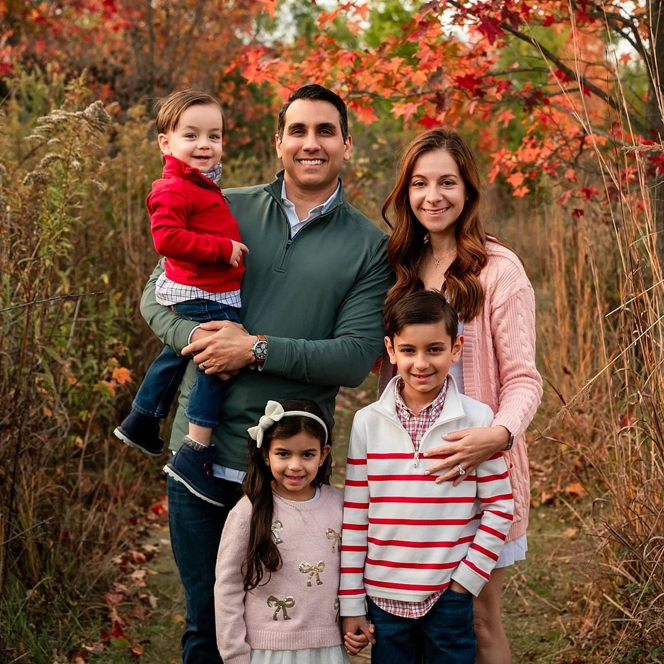 Proof that Matthew (little guy) didn&rsquo;t despise me the entire session 🤣 #kellymartinphotography #indianapolisfamilyphotographer #zionsvillefamilyphotographer