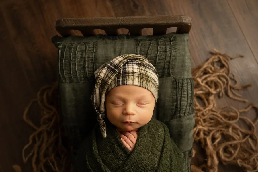 I bet Maverick is on the nice list 😀#kellymartinphotography #indianapolisnewbornphotographer #zionsvillenewbornphotographer #zionsvillephotographystudio