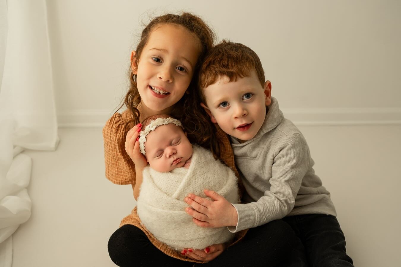 Couldn&rsquo;t have started out the year much better than an awesome session with these cuties ❤️ Happy New Year everyone! #Kellymartinphotography #indianapolisnewbornphotographer #zionsvillenewbornphotographer #zionsvillephotographystudio