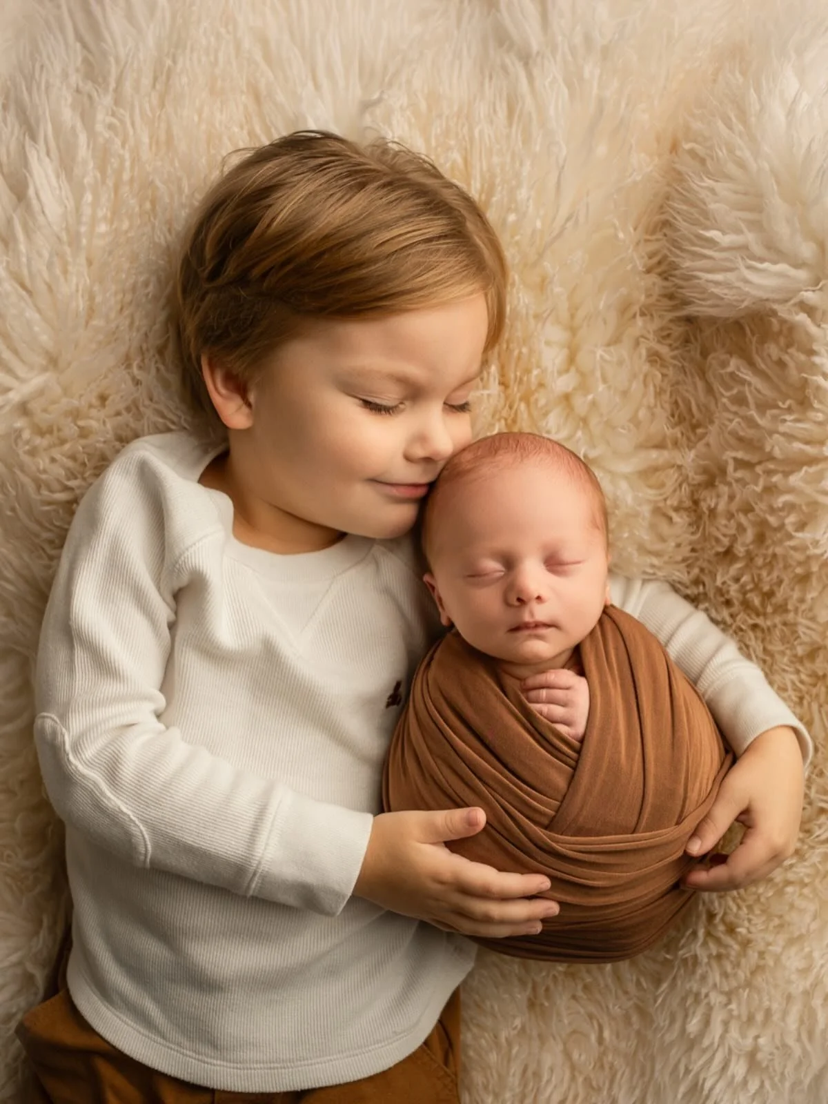 Match made in heaven ❤️#kellymartinphotography #indianapolisnewbornphotographer #zionsvillenewbornphotographer #zionsvillephotographystudio