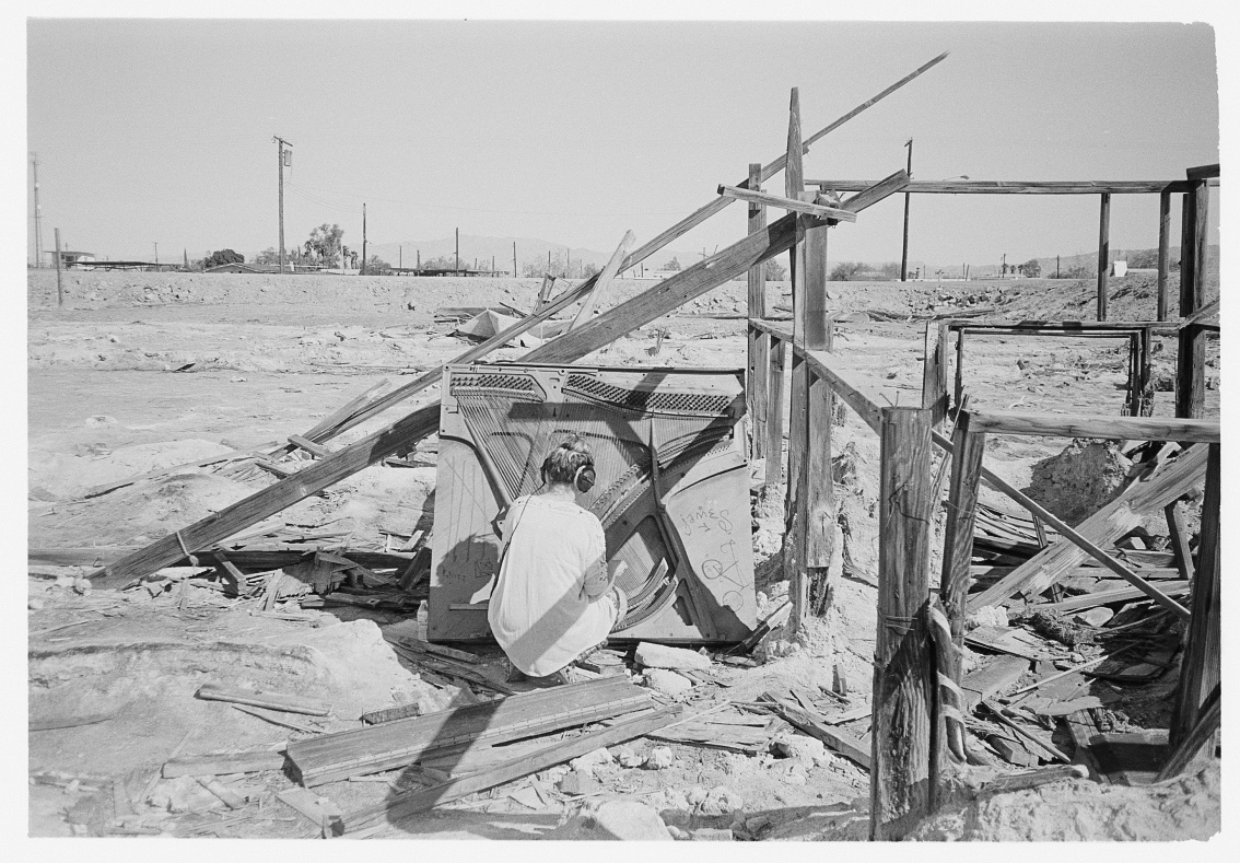 Salton Sea - photo by Tobias Feltus