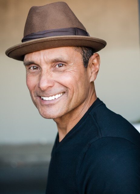 ROGER GUTIERREZ