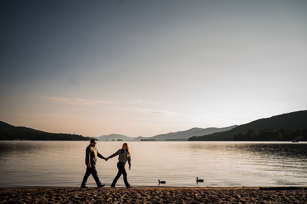 The early bird gets the best light. 
Dancing with the dawn and stealing kisses by the lake, Liv and Patrick&rsquo;s engagement session was a sunrise symphony of love. 💖 

#LivAndPatricksSunriseLove #LakeGeorgeRomance&rdquo;
 #engagmentphotography #c