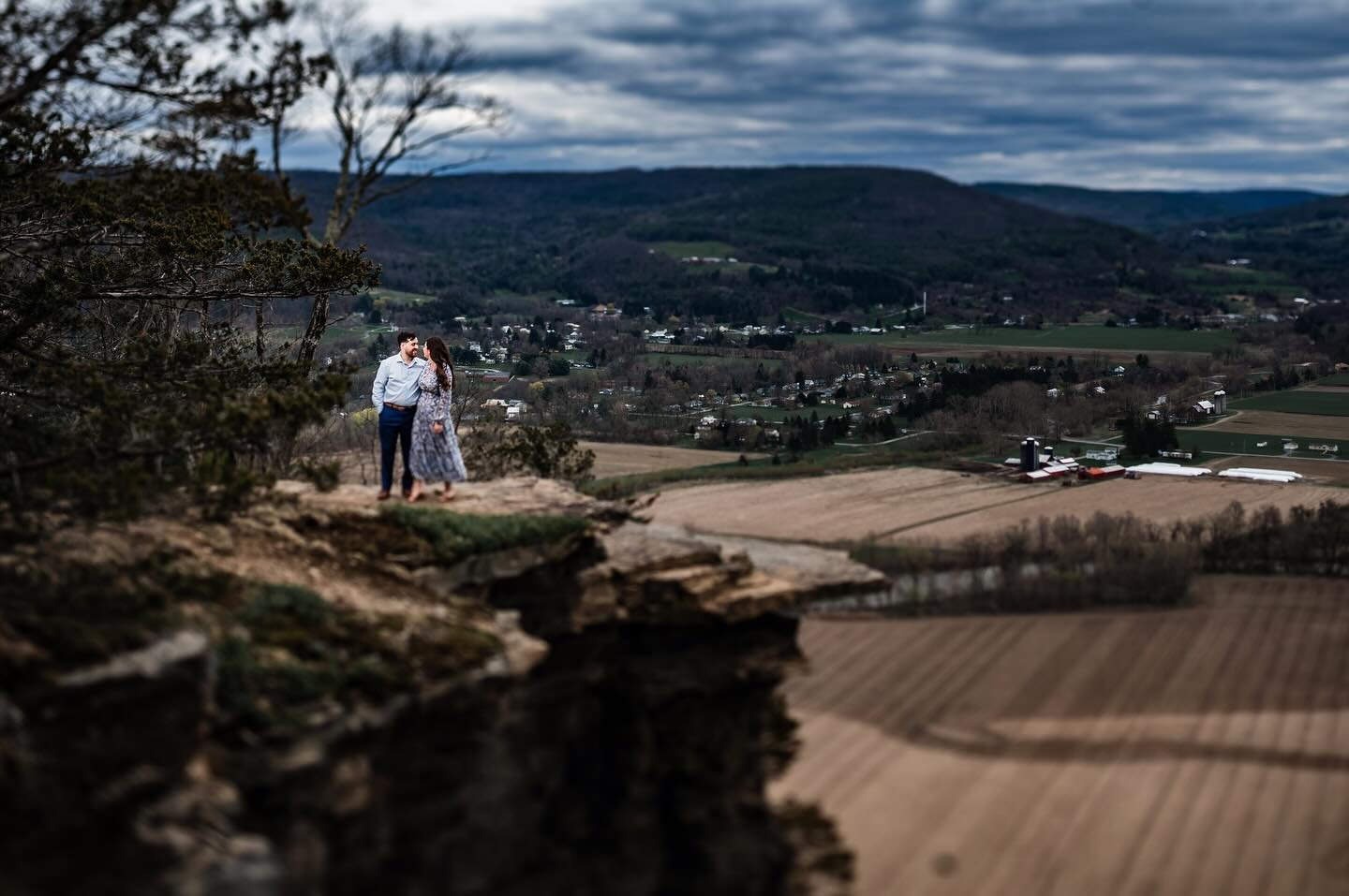 &ldquo;Behind every beautiful shot is a beautiful story! 📸💖 Trekking through mud and marveling at the lovely views of the Schoharie Valley with Carolyn and Evan was an unforgettable experience. Getting to know them better before their big day at Bl