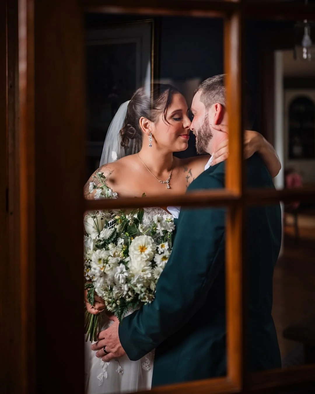 Storm and Dean had the sweetest autumn wedding &mdash; intimate, heartfelt, and full of color. 
What season would you choose for your wedding day? 🍂
*
*
*
*
Fromer Market Garden: @fromermg 
DJ: Bill Hardy - djbillhardy
Planner: Bonnie Benjamin - Flo