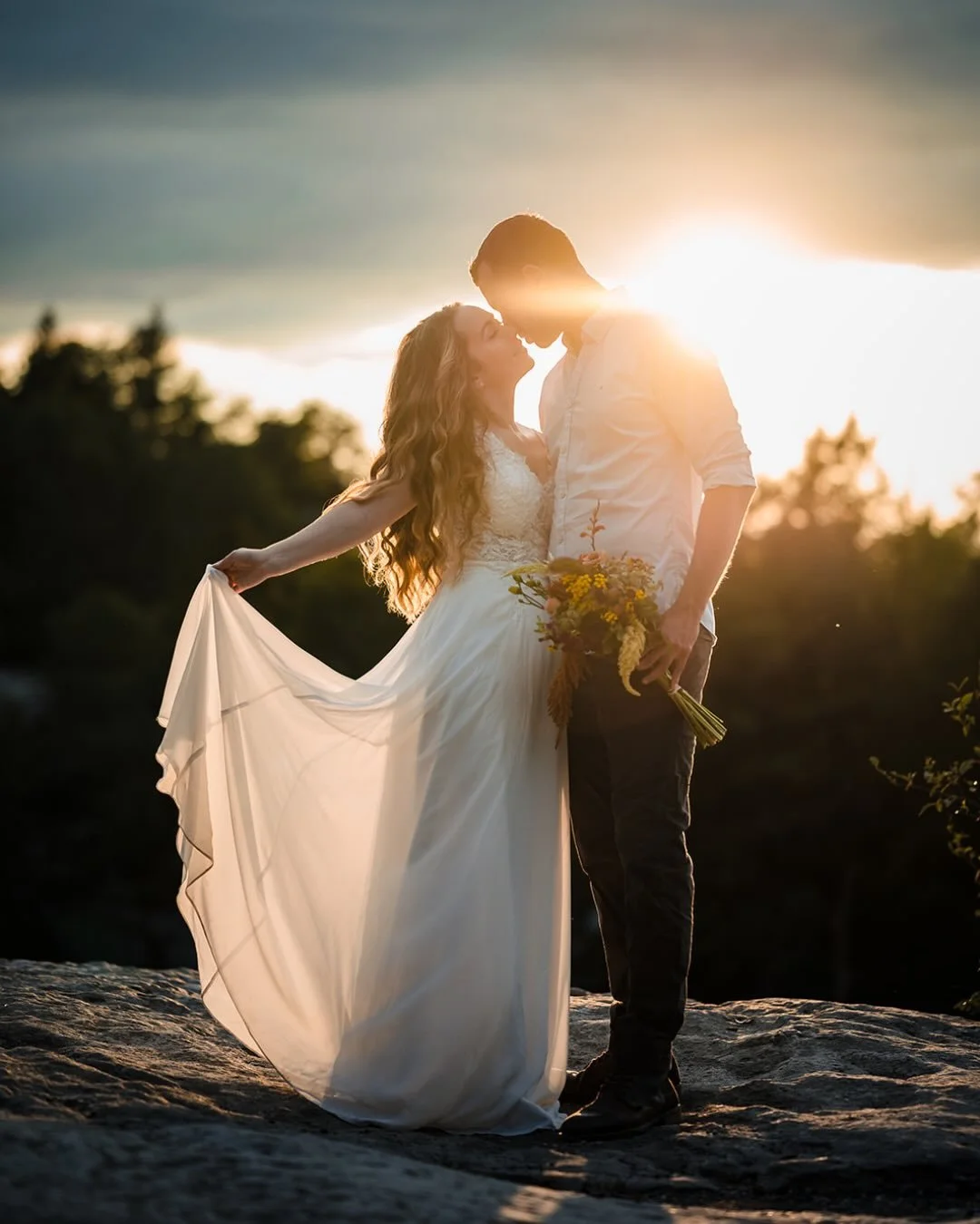 No pressure. No perfect poses.
Just you, and some beautiful light 🤍