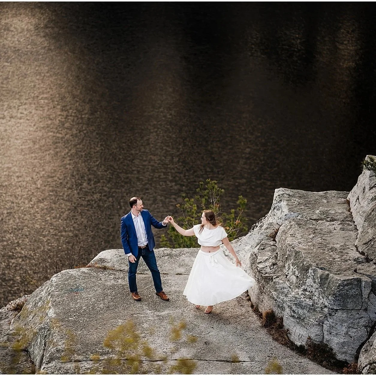 Maria &amp; Nathan’s Catskill Mountains Engagement Session at Minnewaska State Park