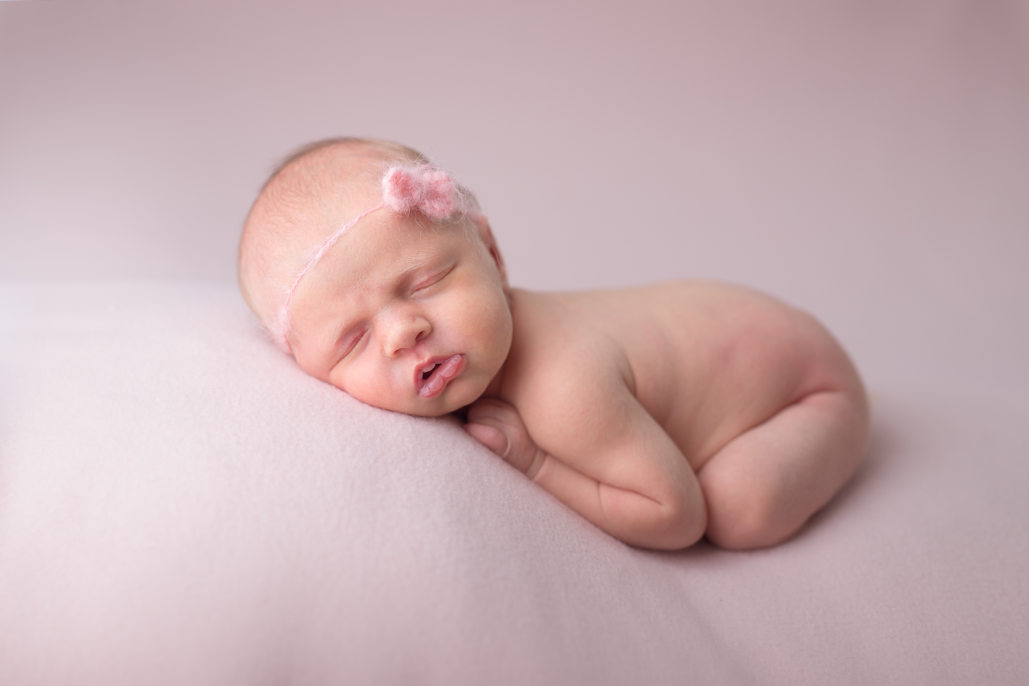 Newborn51NaomiLuciennePhotography052018-2-Edit.jpg