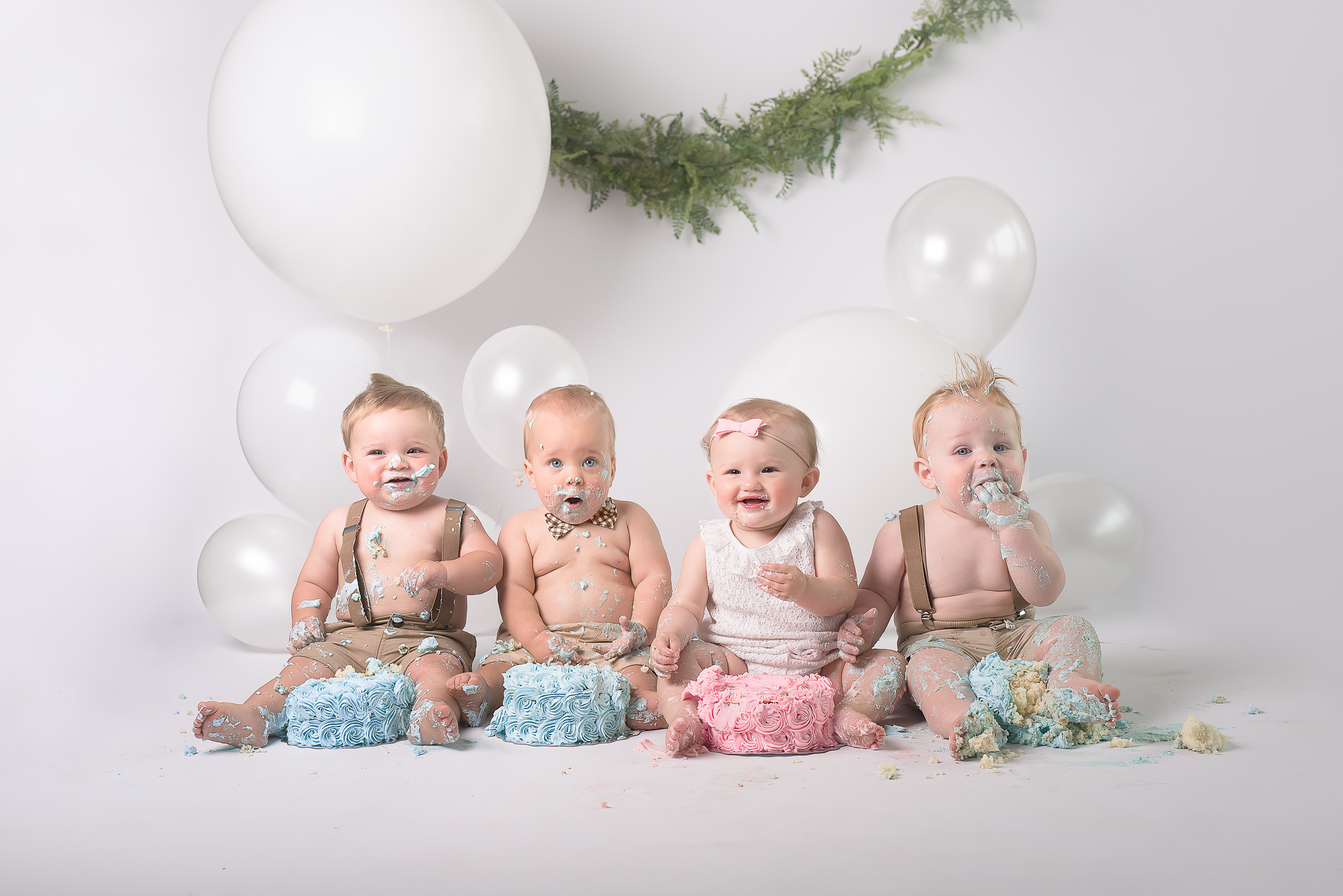 FirstBirthday714NaomiLuciennePhotography062018-Edit-Edit.jpg