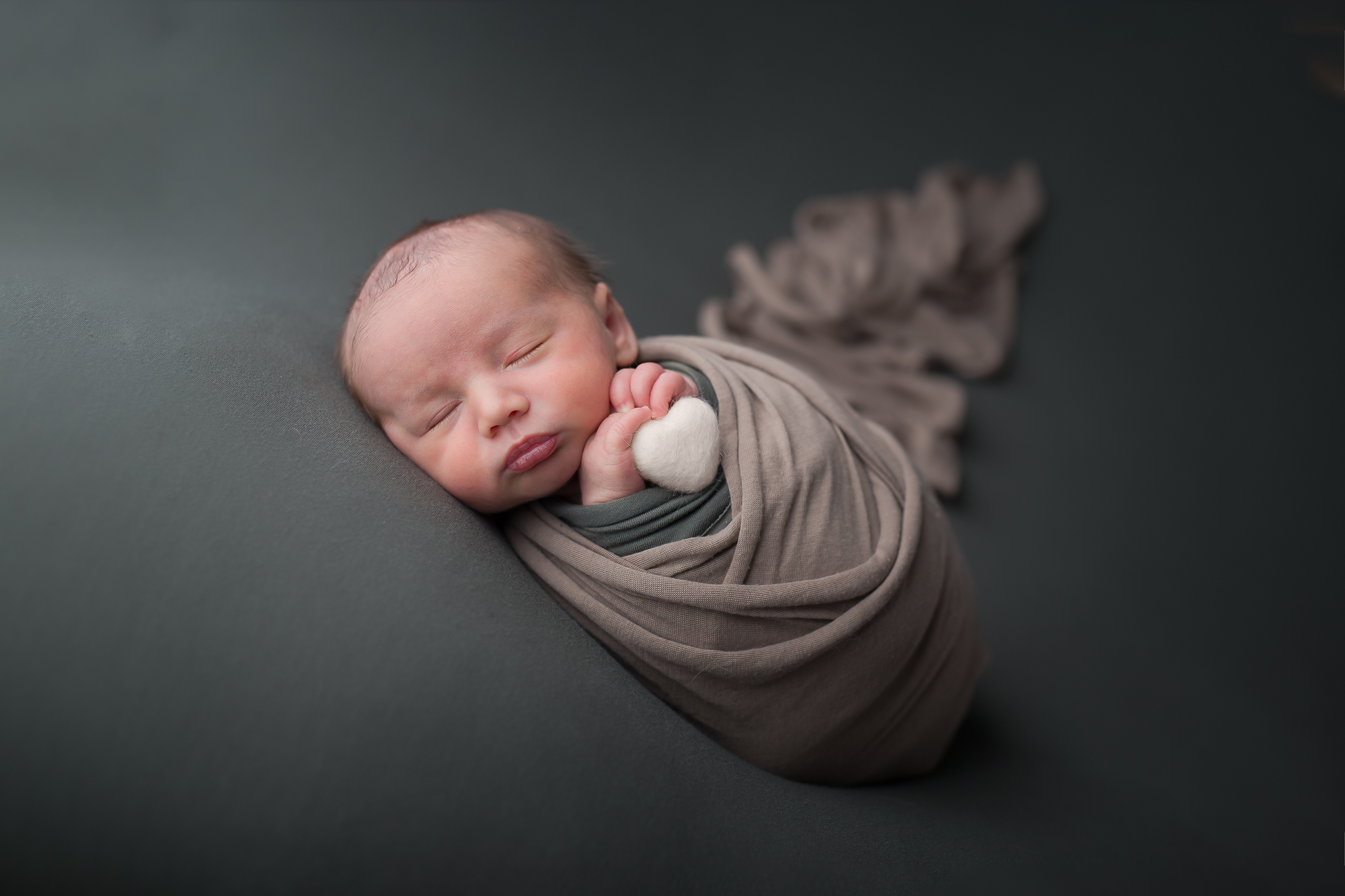 Newborn44NaomiLuciennePhotography062018-Edit-2.jpg