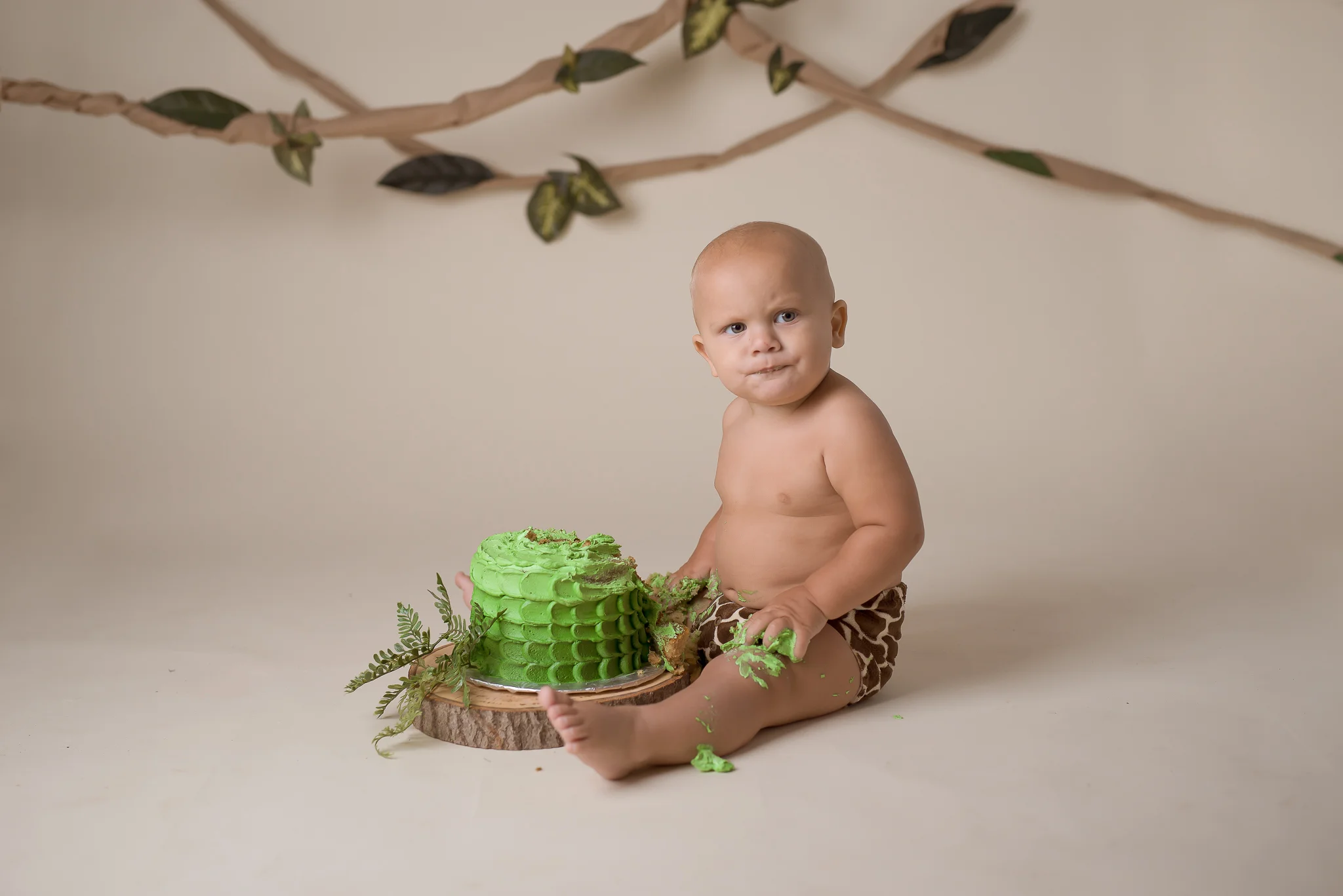 FirstBirthday110NaomiLuciennePhotography092018-Edit.jpg
