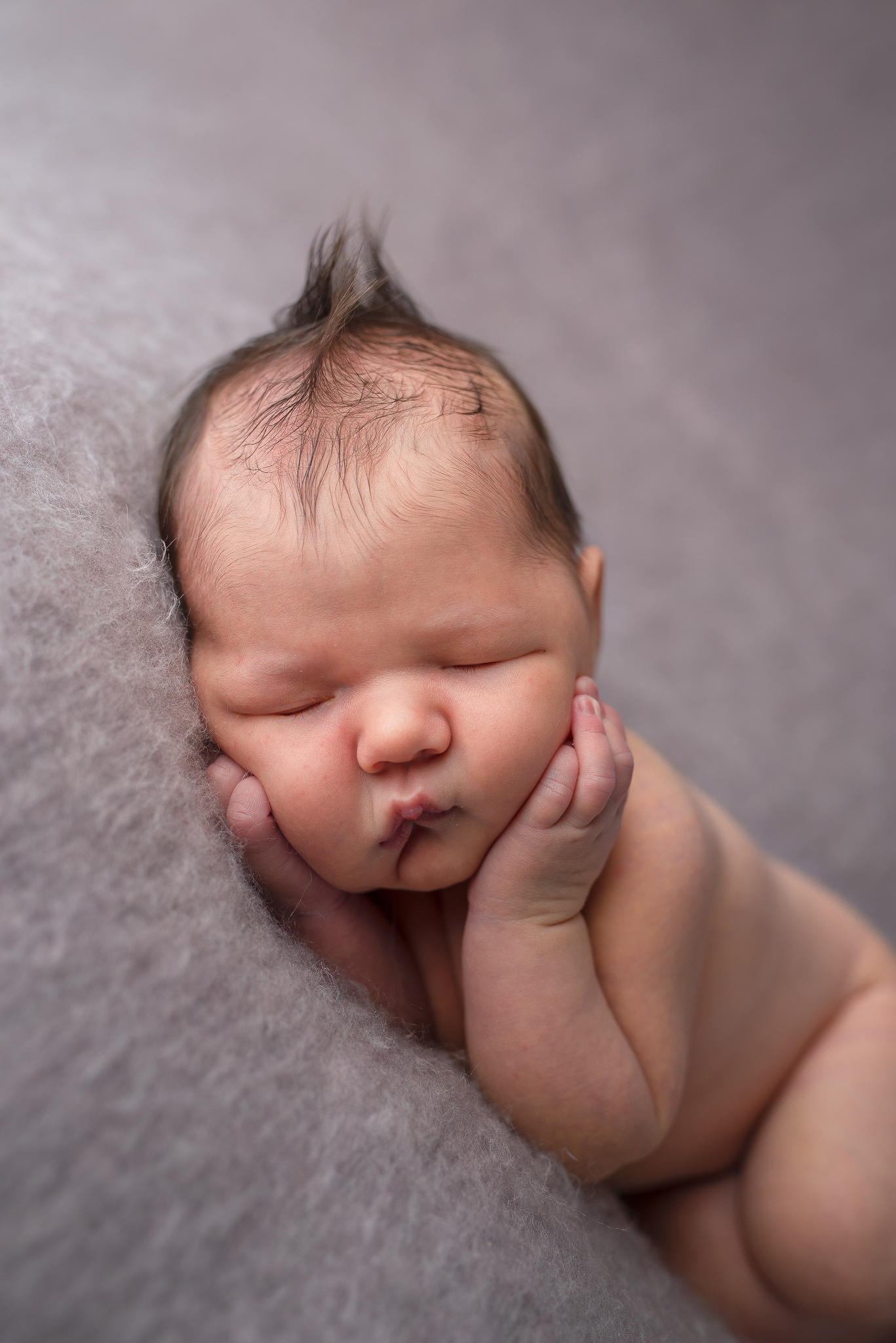 Newborn31NaomiLuciennePhotography102018-3-Edit.jpg