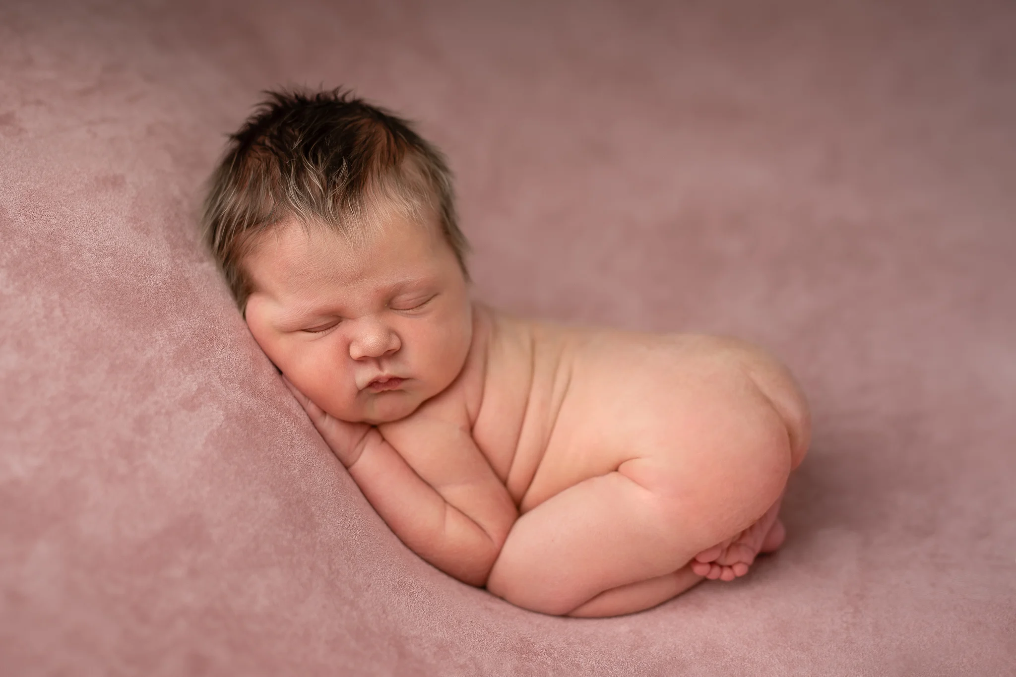 Newborn389NaomiLuciennePhotography062019-Edit.jpg