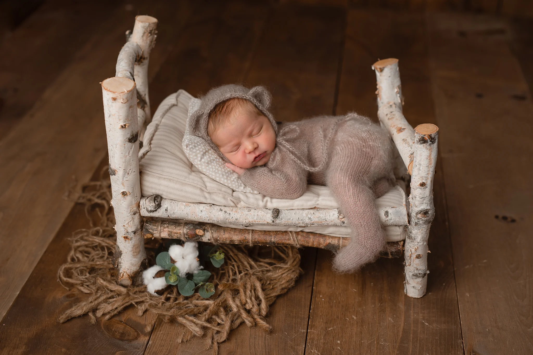 Newborn111NaomiLuciennePhotography062019-2-Edit.jpg