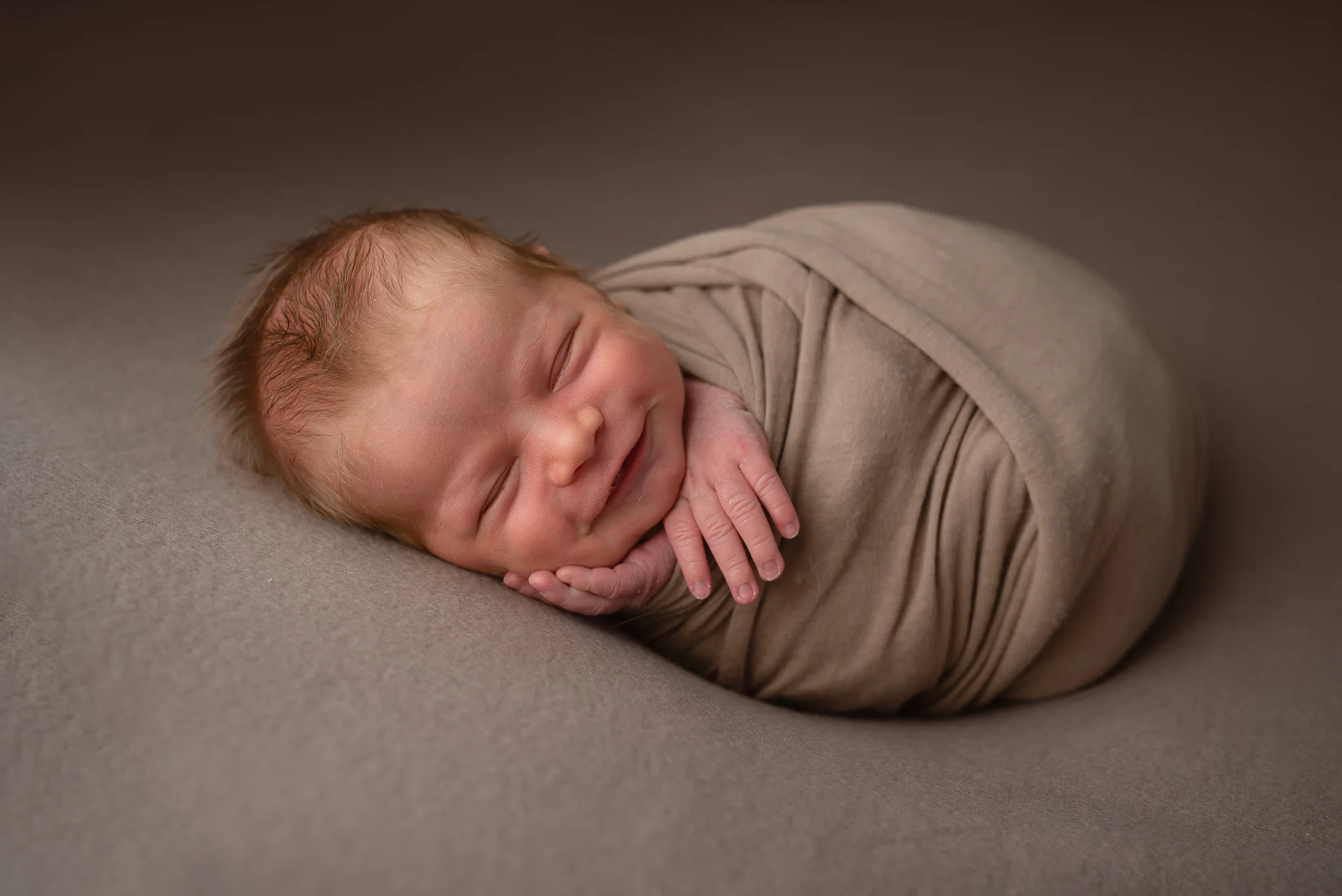 Newborn08NaomiLuciennePhotography062019-3-Edit.jpg