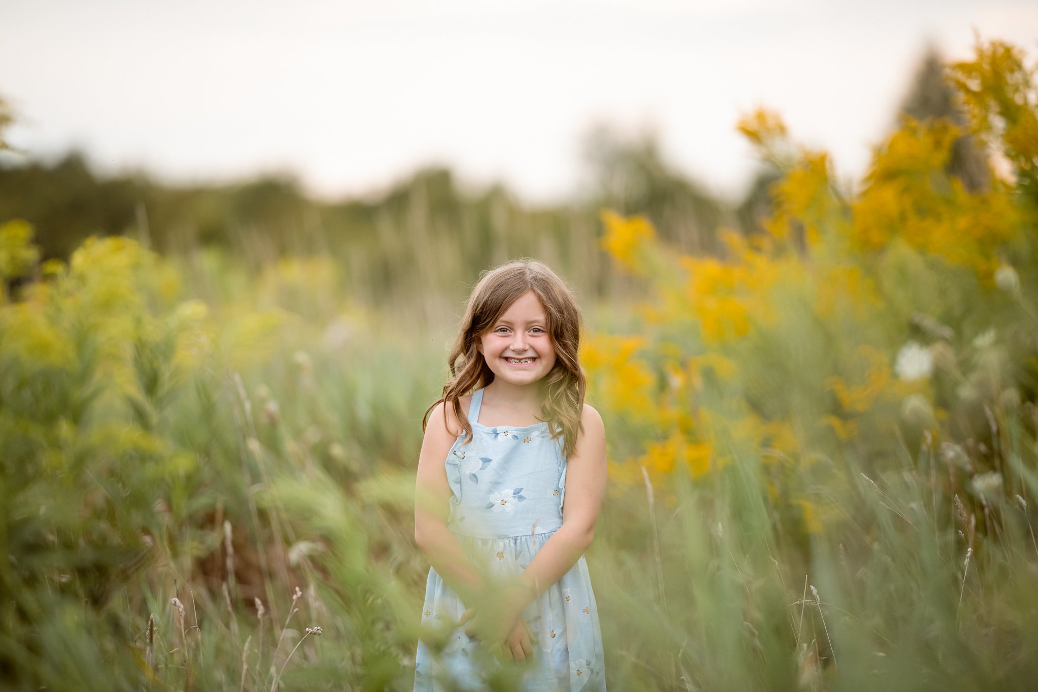 115 - MINI-SESSION- NAOMILUCIENNE - 20210827 - 1740 - Field and Flowers - Armstrong.jpg