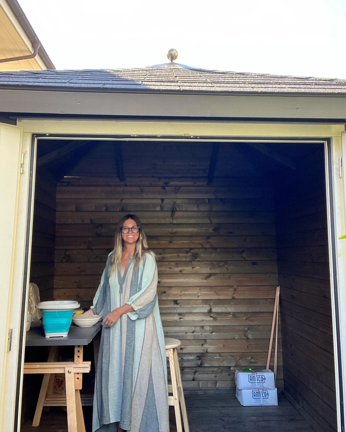 We rented our house after seeing a few pictures online and honestly I had no idea what to expect! Not only has the house exceeded all expectations 10 fold, imagine my elation when I discovered we had a little outdoor space that is perfect for a littl