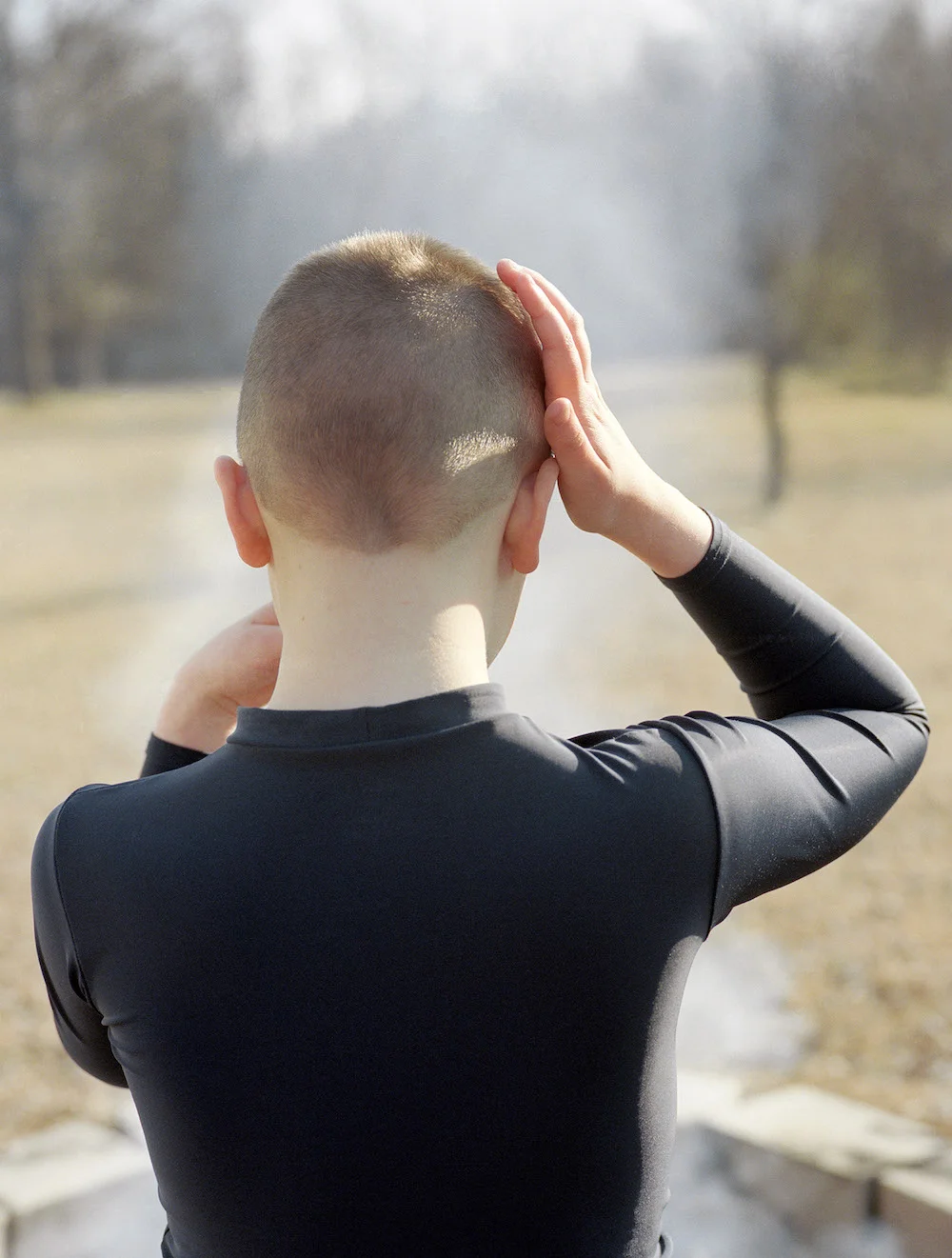 In the Midst of Things by Sarah Hiatt