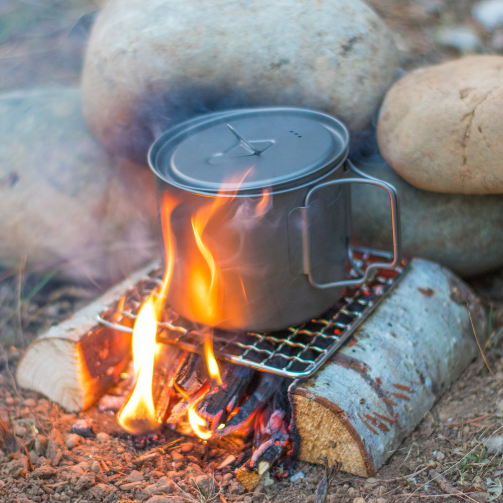 Bush Grill / Ultralight Camping Grill / Bushcraft / Campfire / 