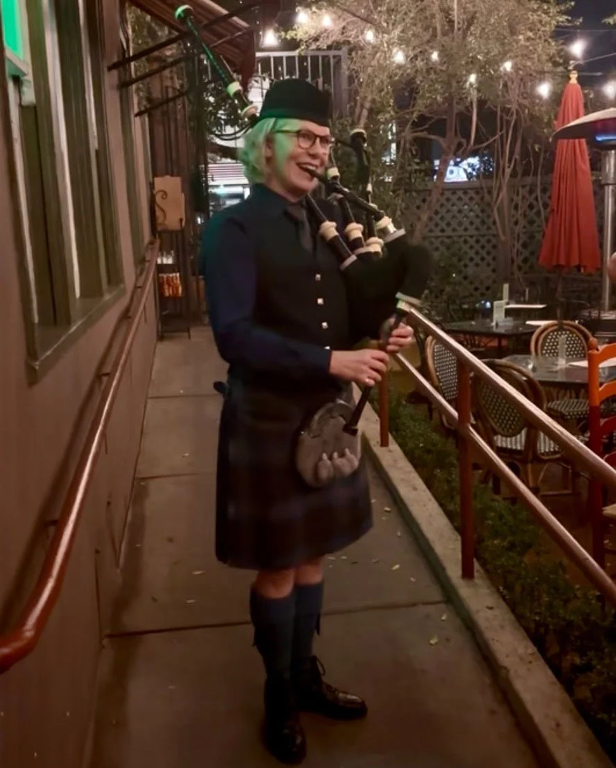 Piping Stories: Lost in The Alcove Courtyard