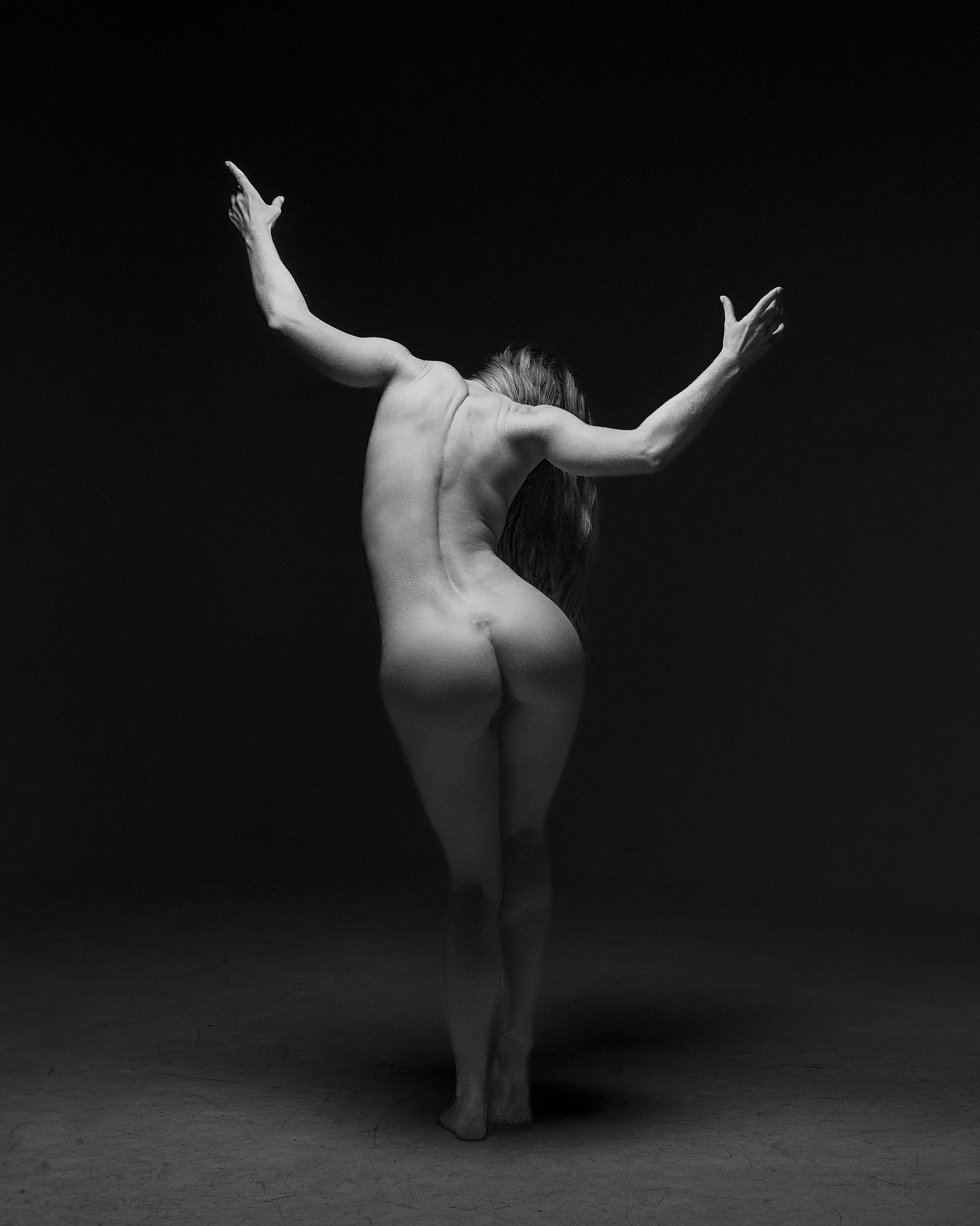 0A4A7327, BW2 Crop 1.jpg