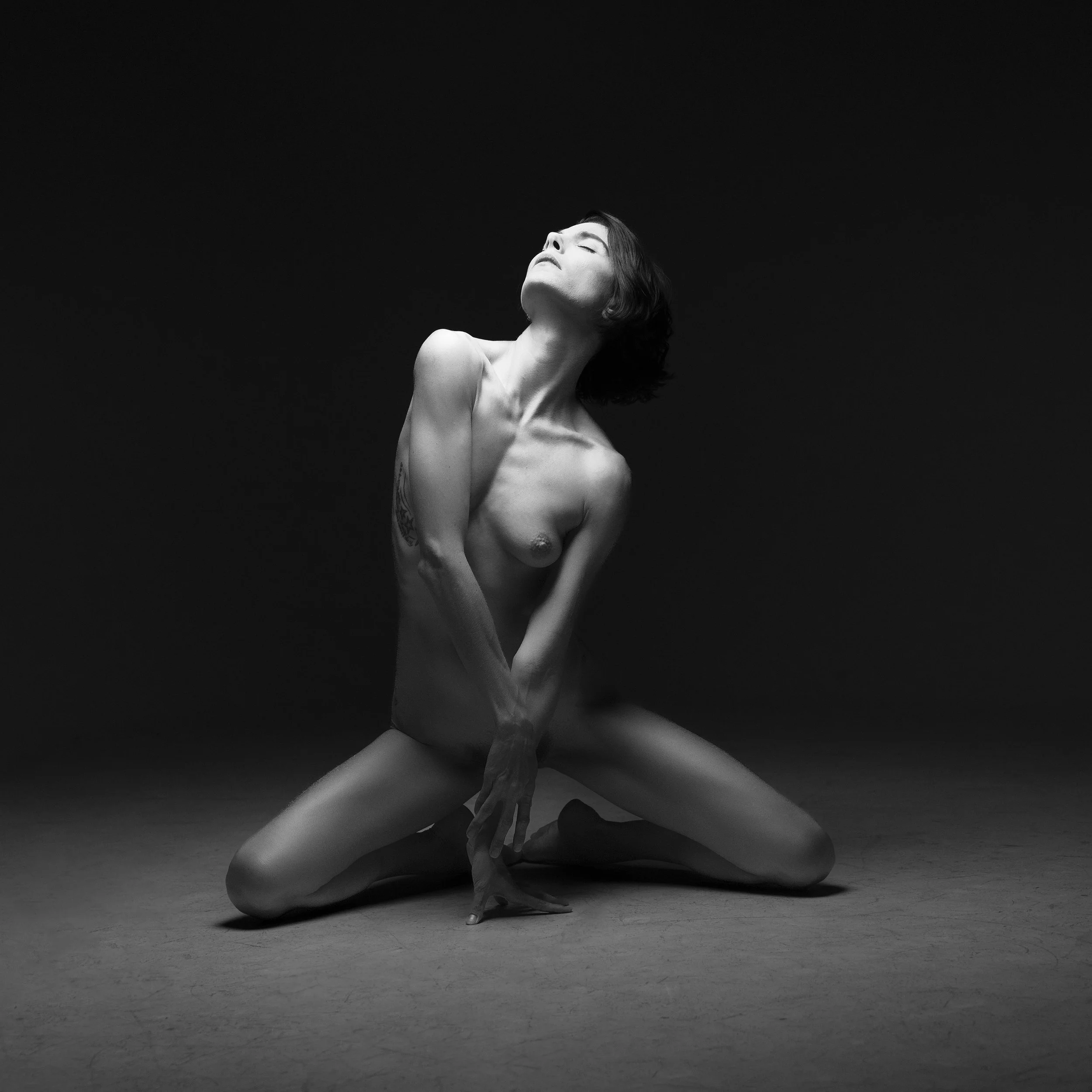 0A4A6185, BW1 Crop 2.jpg