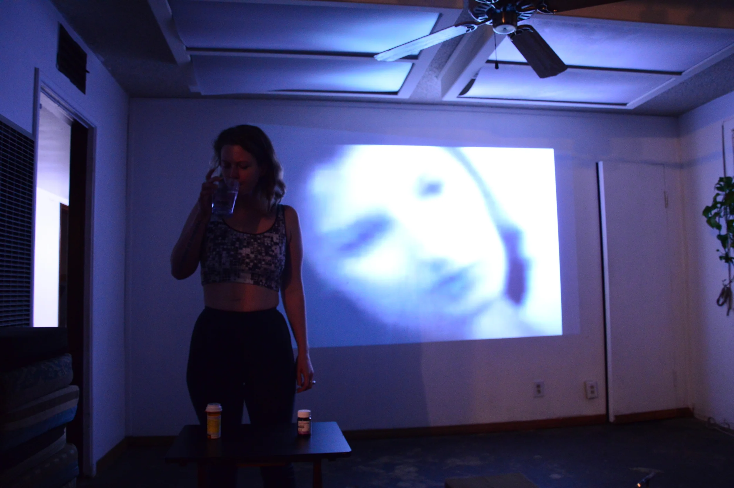  Performance still 