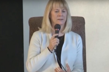 Greta Lindecrantz speaking