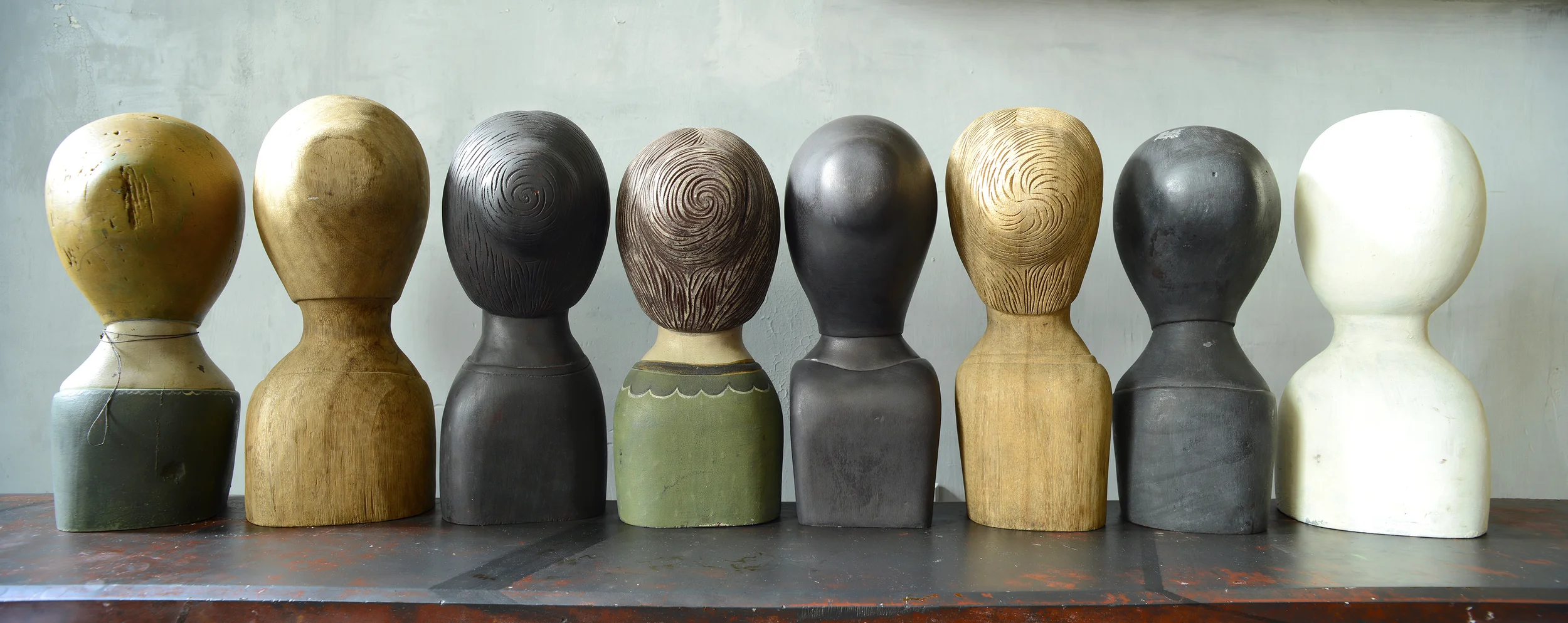 bust lineup backs 301 04 06 smaller.jpg