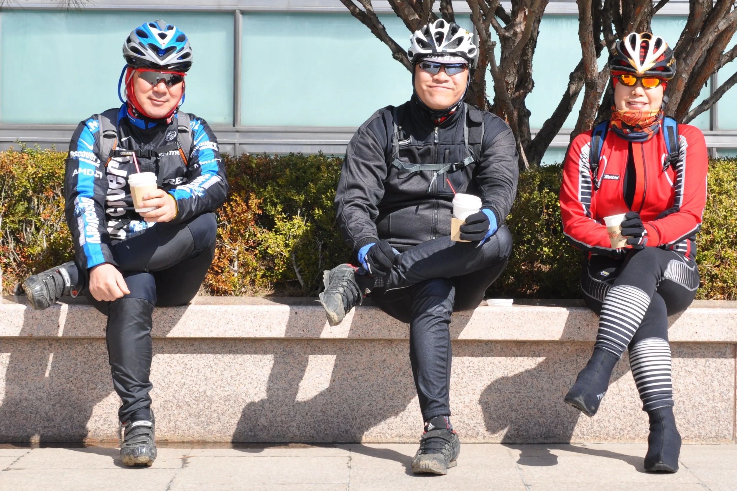 Koreans don't do things halfway. Going for a bike ride? Better get your gear.