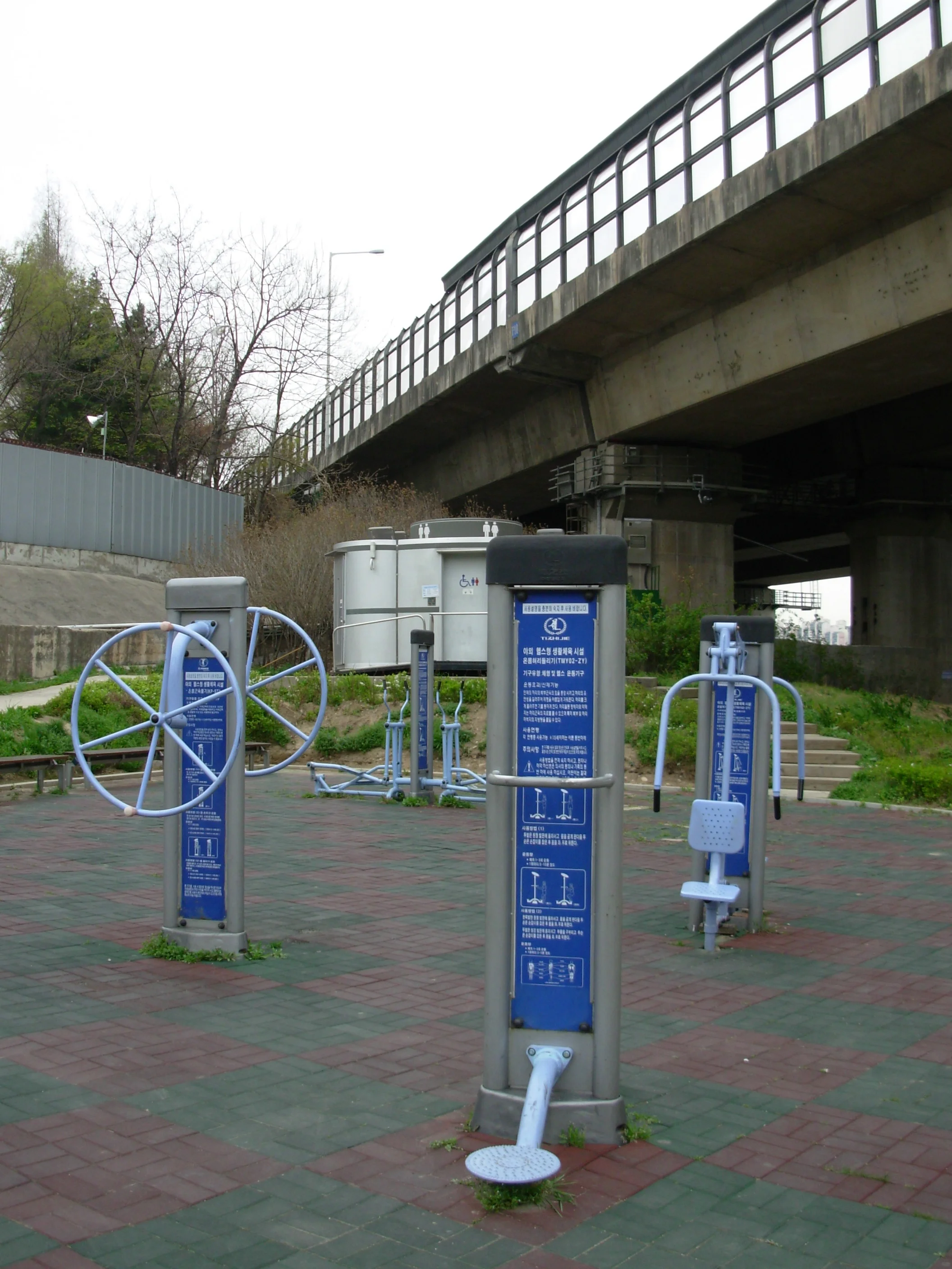 Outdoor exercise parks! A fun way to stay in shape wherever you are.