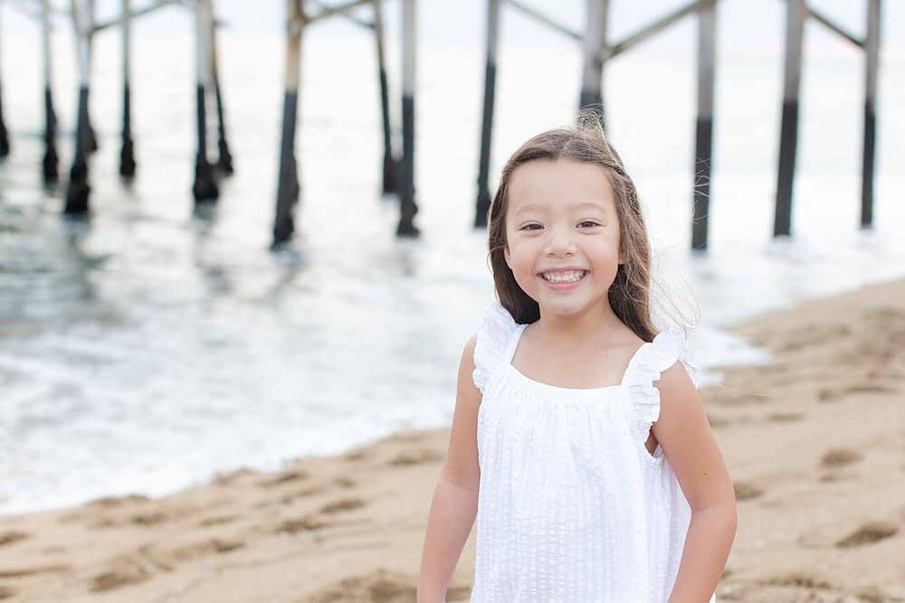 I love beach sessions with kids! Always lots of happy moments! 🌊 @amybledsoe See more from this session on my blog. Link in my bio
.
.
.
.
#beaubellephotography #bpfamilies #familyhugs #ocfamily #ocfamilyphotographer #familyphotographer #beaubelleph