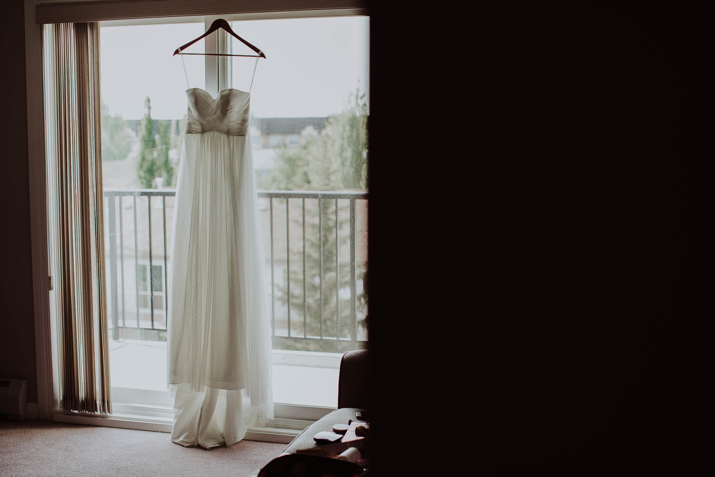 Bride Getting Ready35.jpg