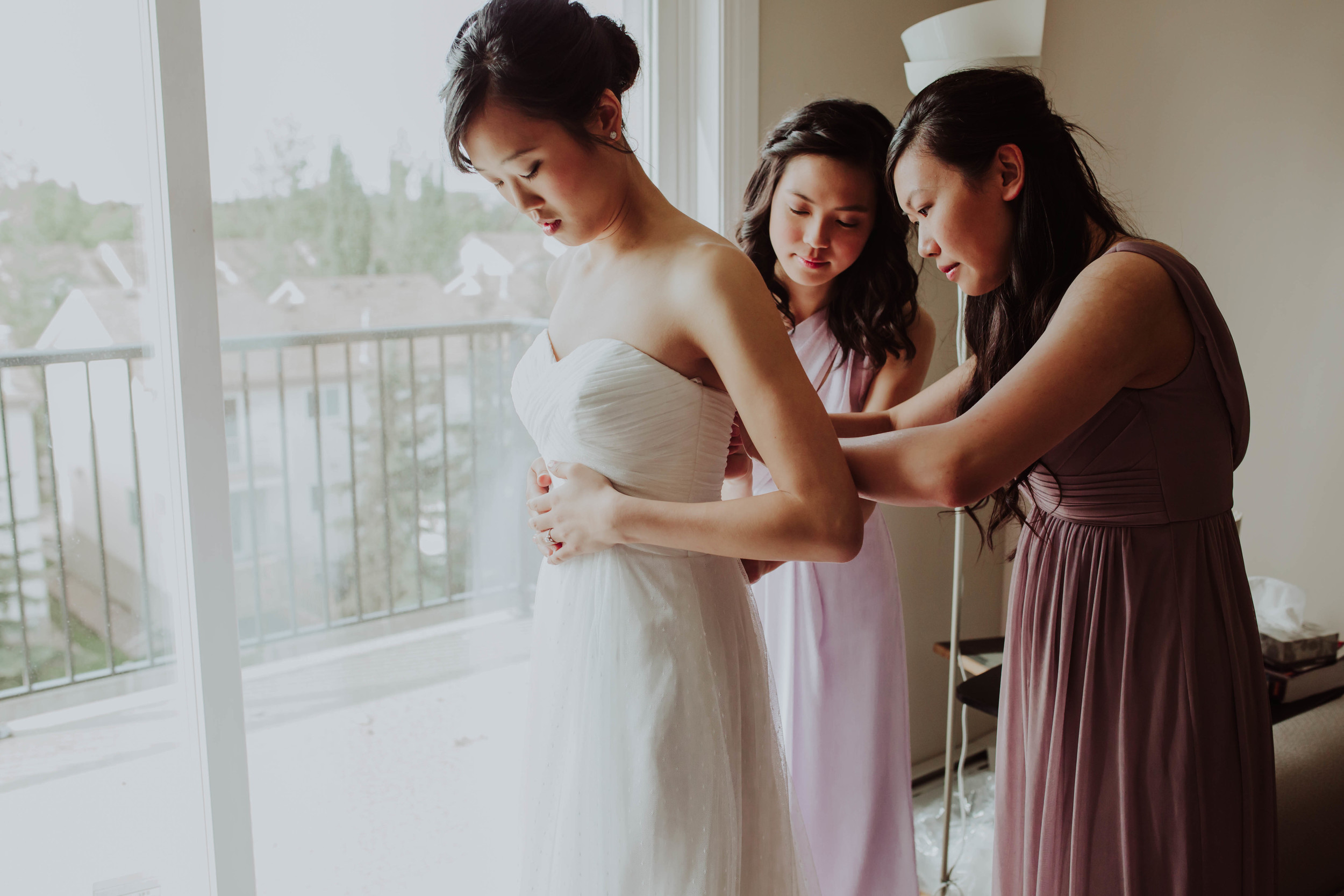 Bride Getting Ready37.jpg