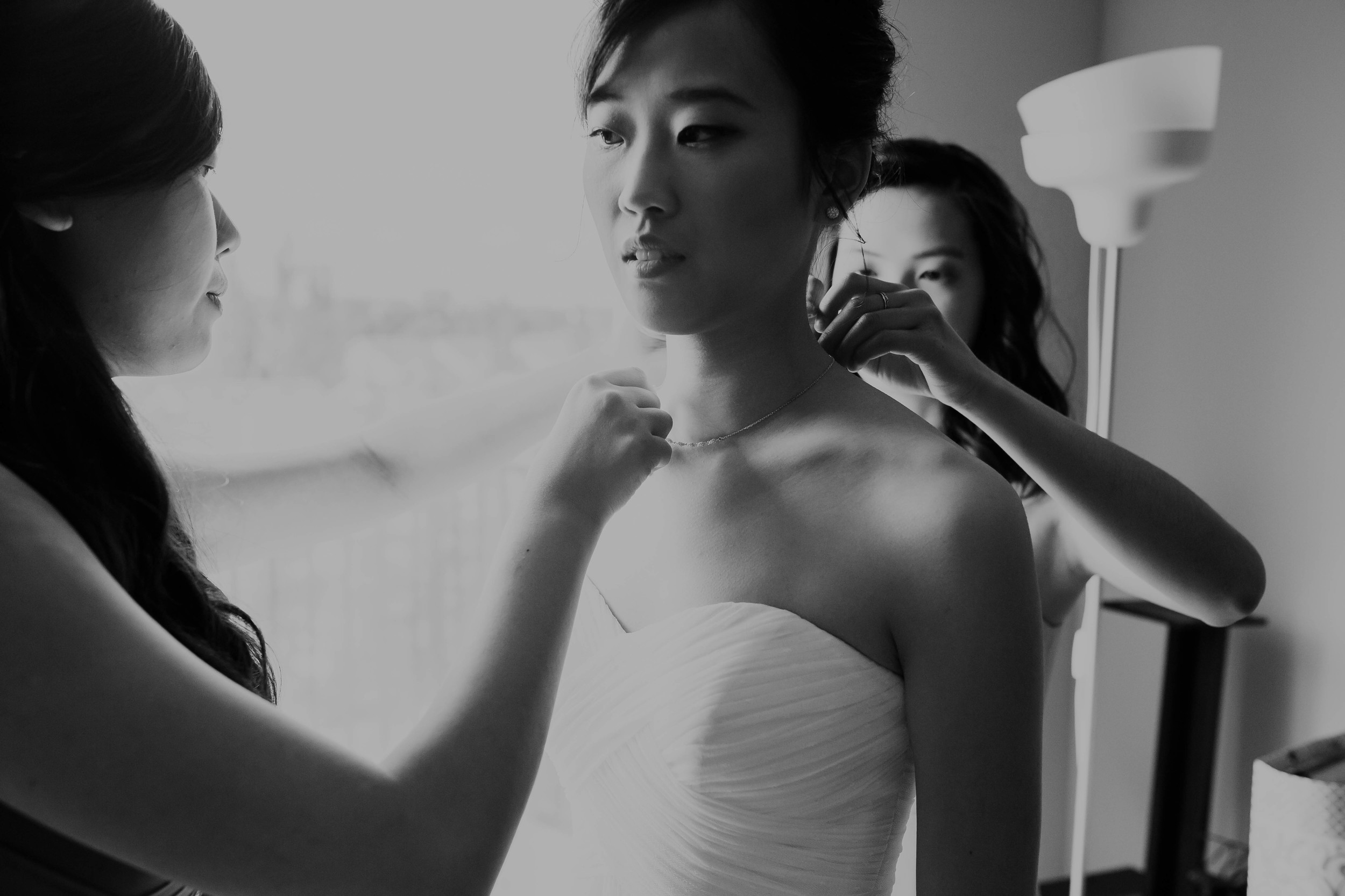Bride Getting Ready38.jpg