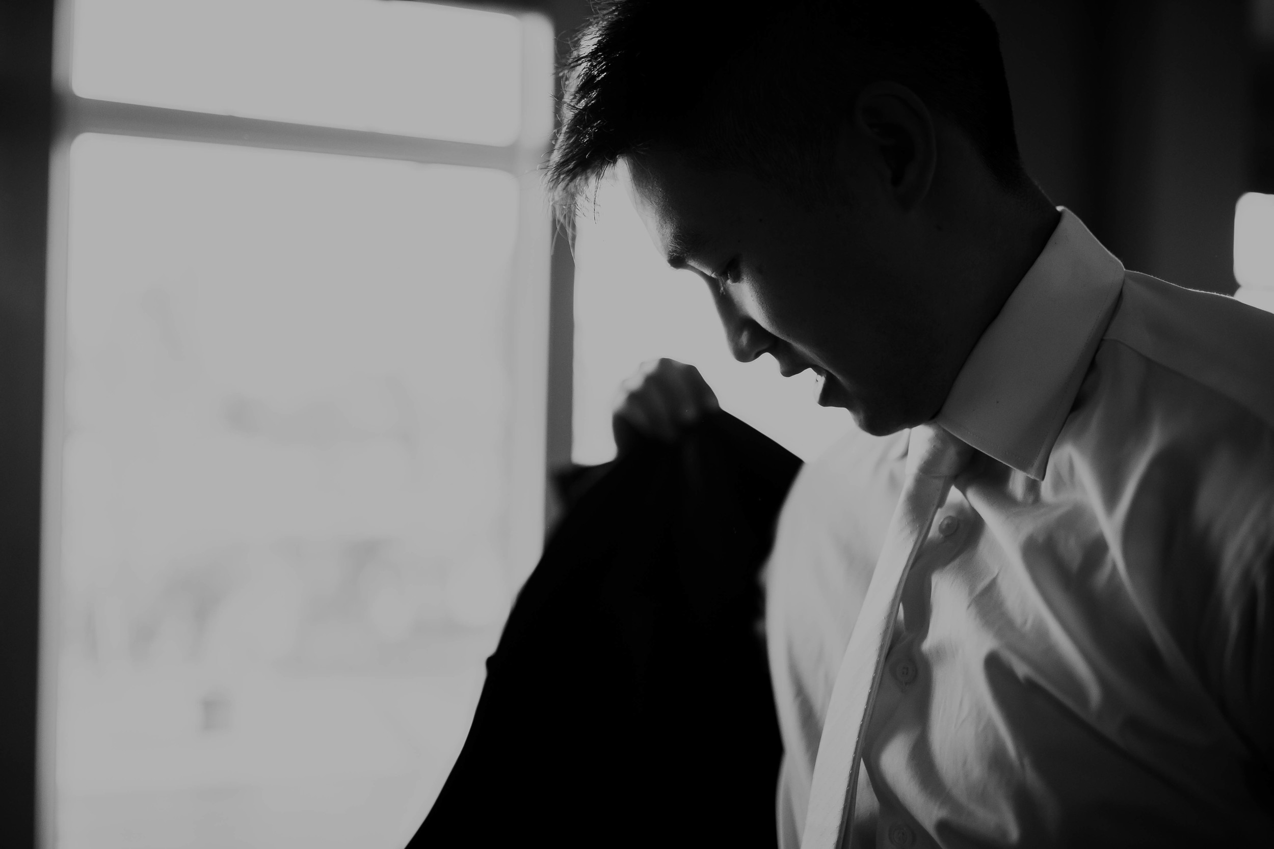 Groom Getting Ready23.jpg