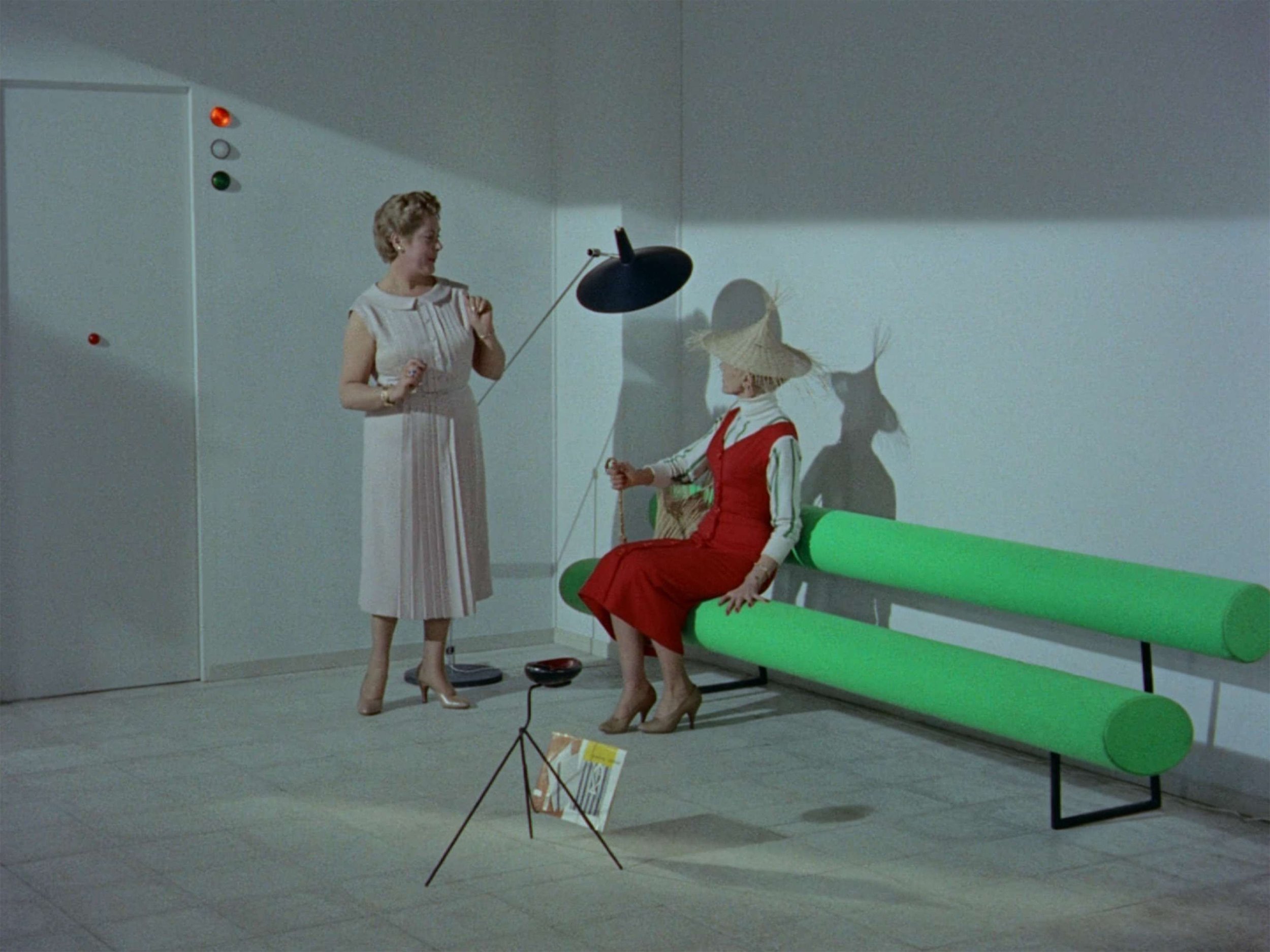 ATLAS-OF-PLACES-JACQUES-TATI-MON-ONCLE-IMG-27.jpg