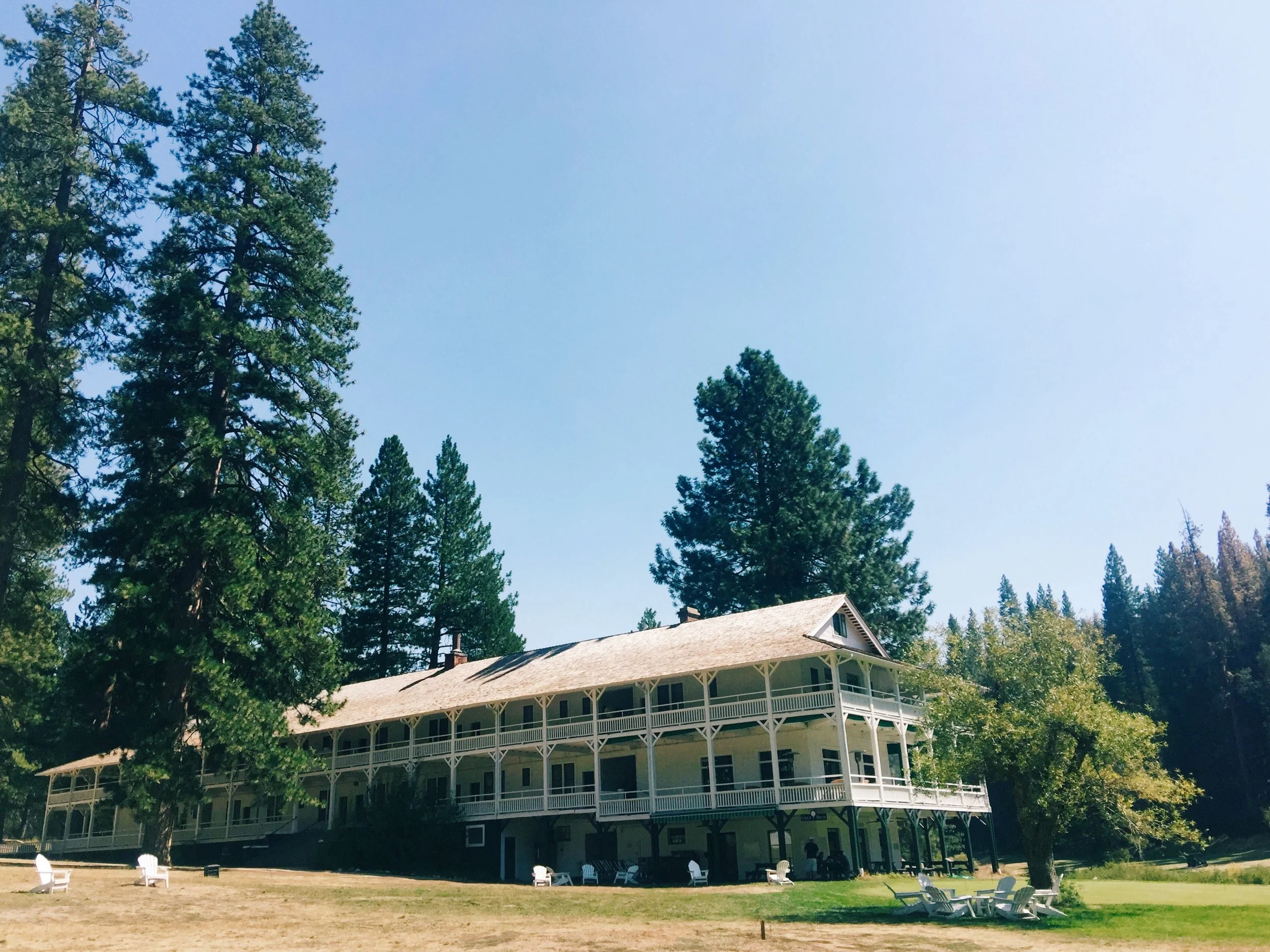 Beautiful big Trees Lodge in Wawona 