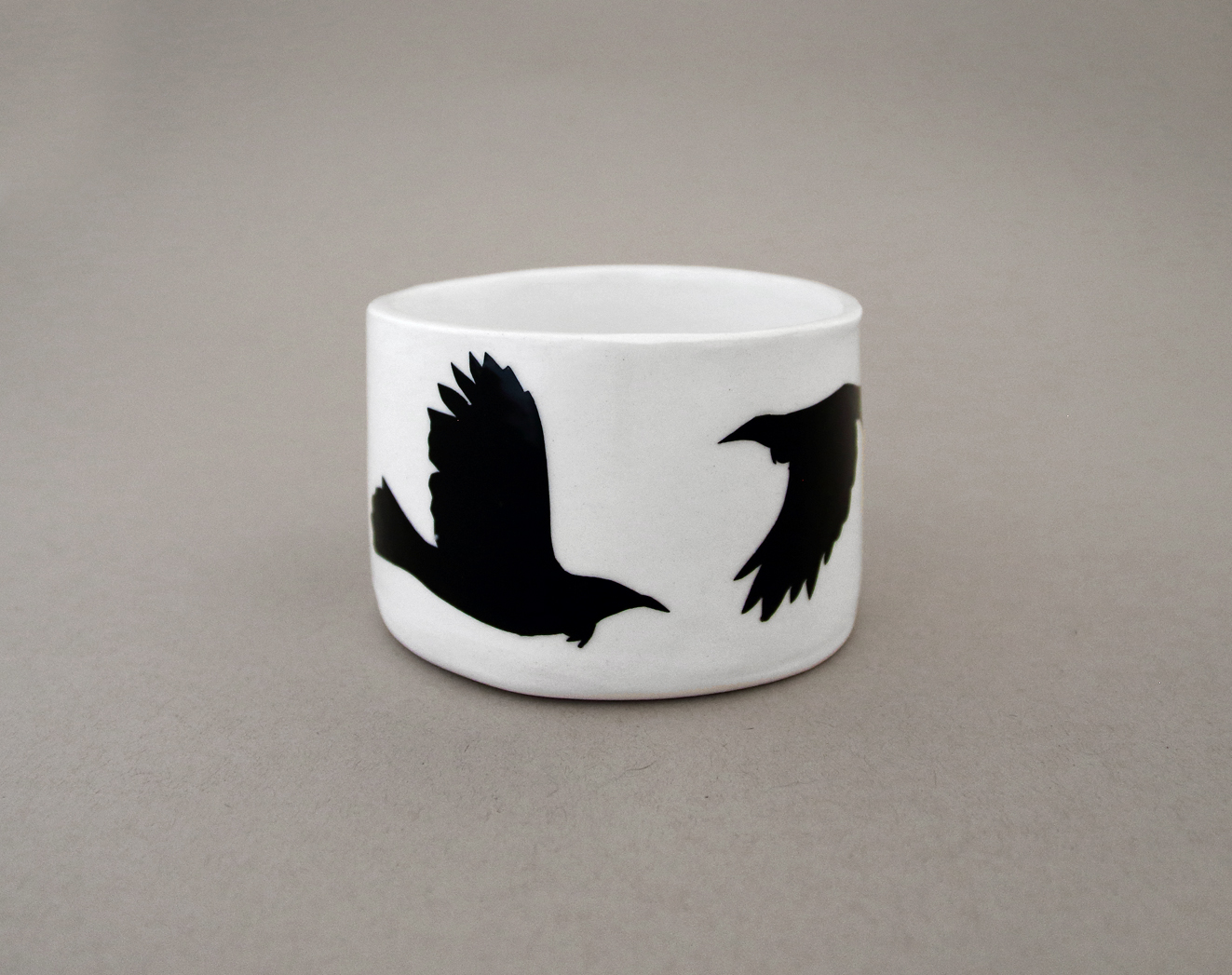 melissa-boardman-small-wide-planter-tui-glazed-01.jpg
