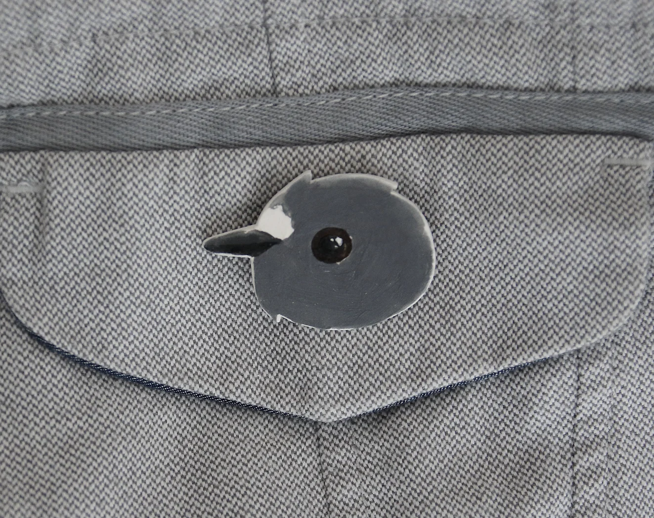 melissa boardman broochon jacket robin left.jpg
