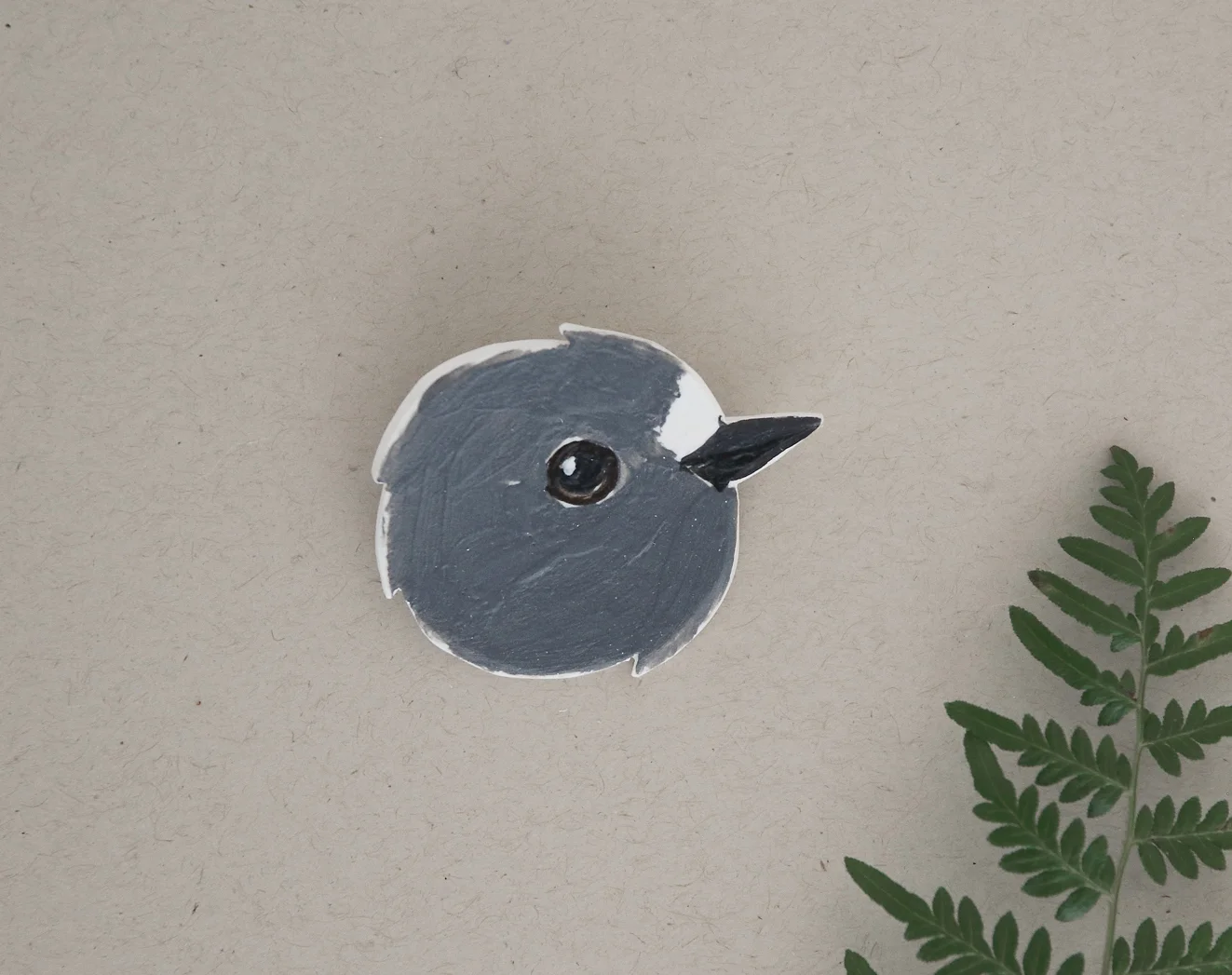 melissa boardman brooch robin right.jpg