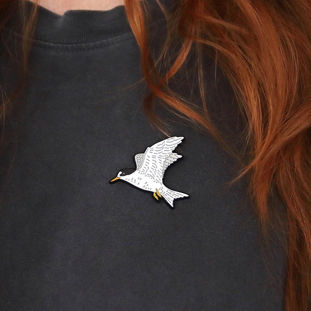 These sweet tara iti / fairy tern pins are up on my website now 🙌 

$5 from every pin sold within the next two weeks will be going to help protect tara iti, our rarest native birds.

If you would prefer to help the NZ Fairy Tern Charitable Trust dir