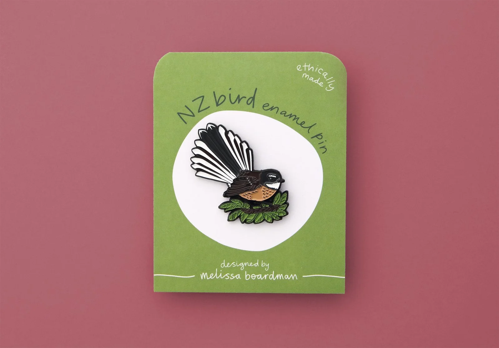 Piwakawaka / Fantail | NZ bird enamel pin